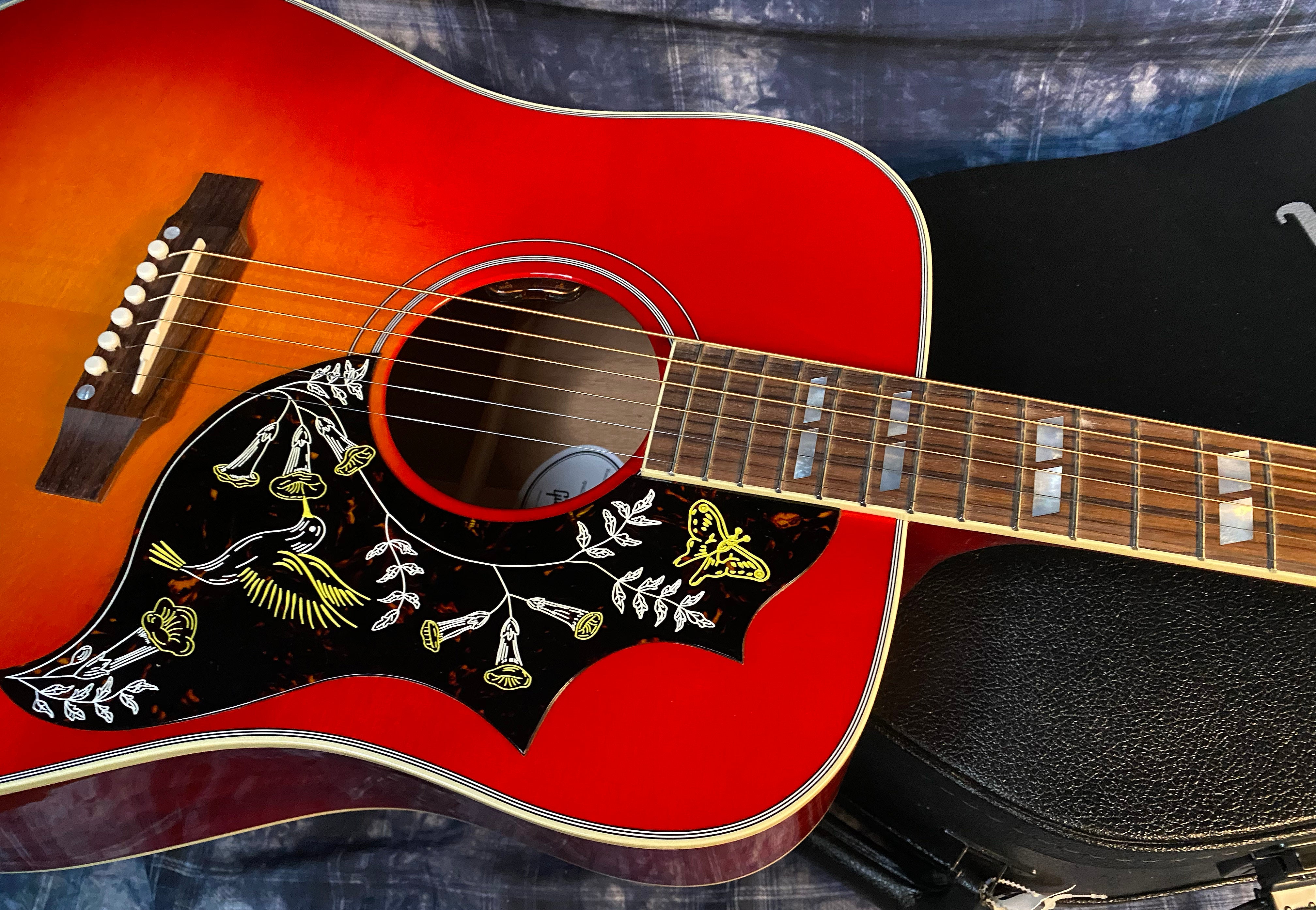 NEW! 2024 Gibson Hummingbird Standard Vintage Cherry Sunburst - Authorized Dealer - Warranty - 4.95lbs - G04359