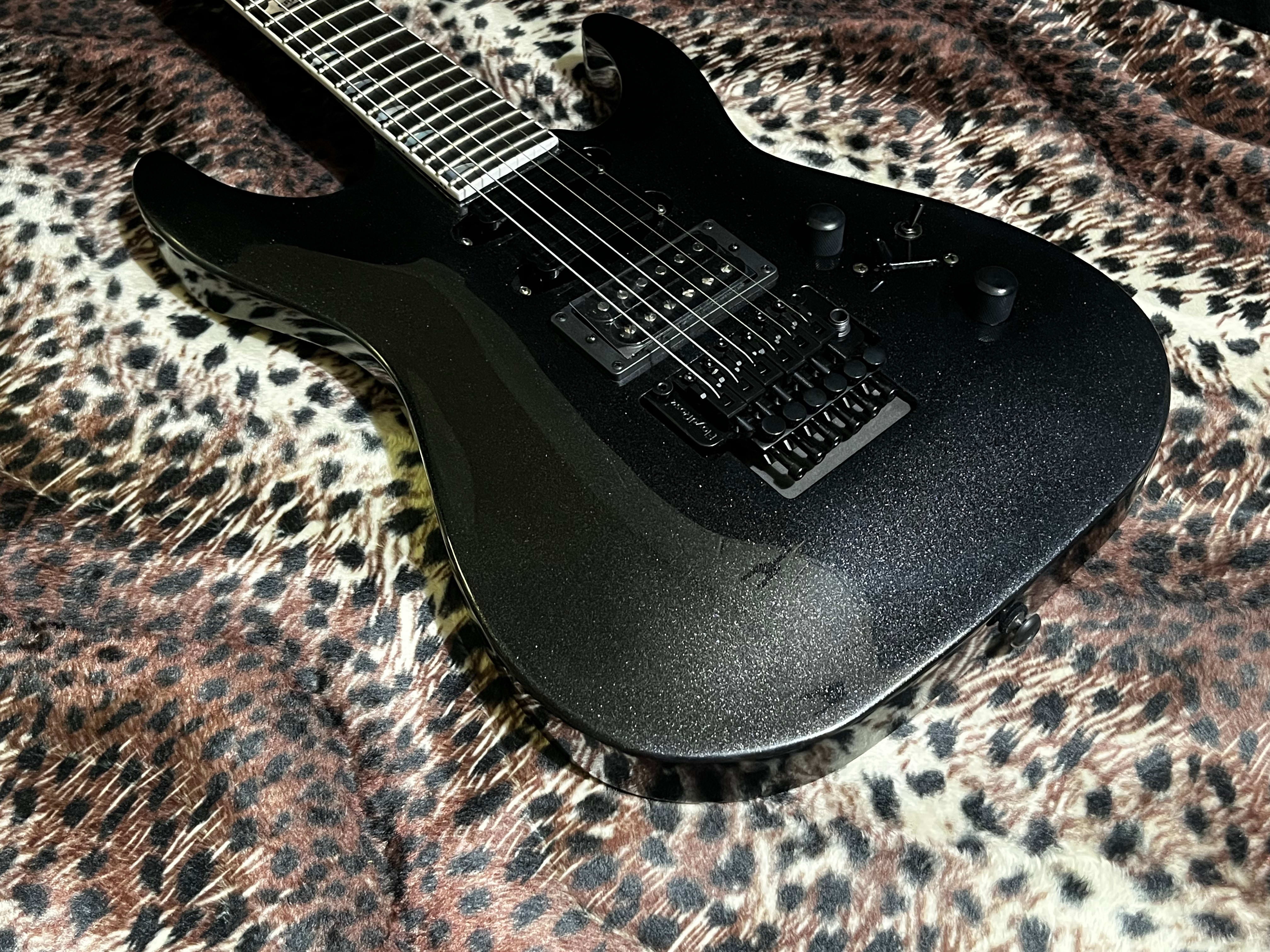 MINT! Kramer SM-1 Maximum Steel- Authorized Dealer- In Stock- SAVE BIG!!! 6.9lbs