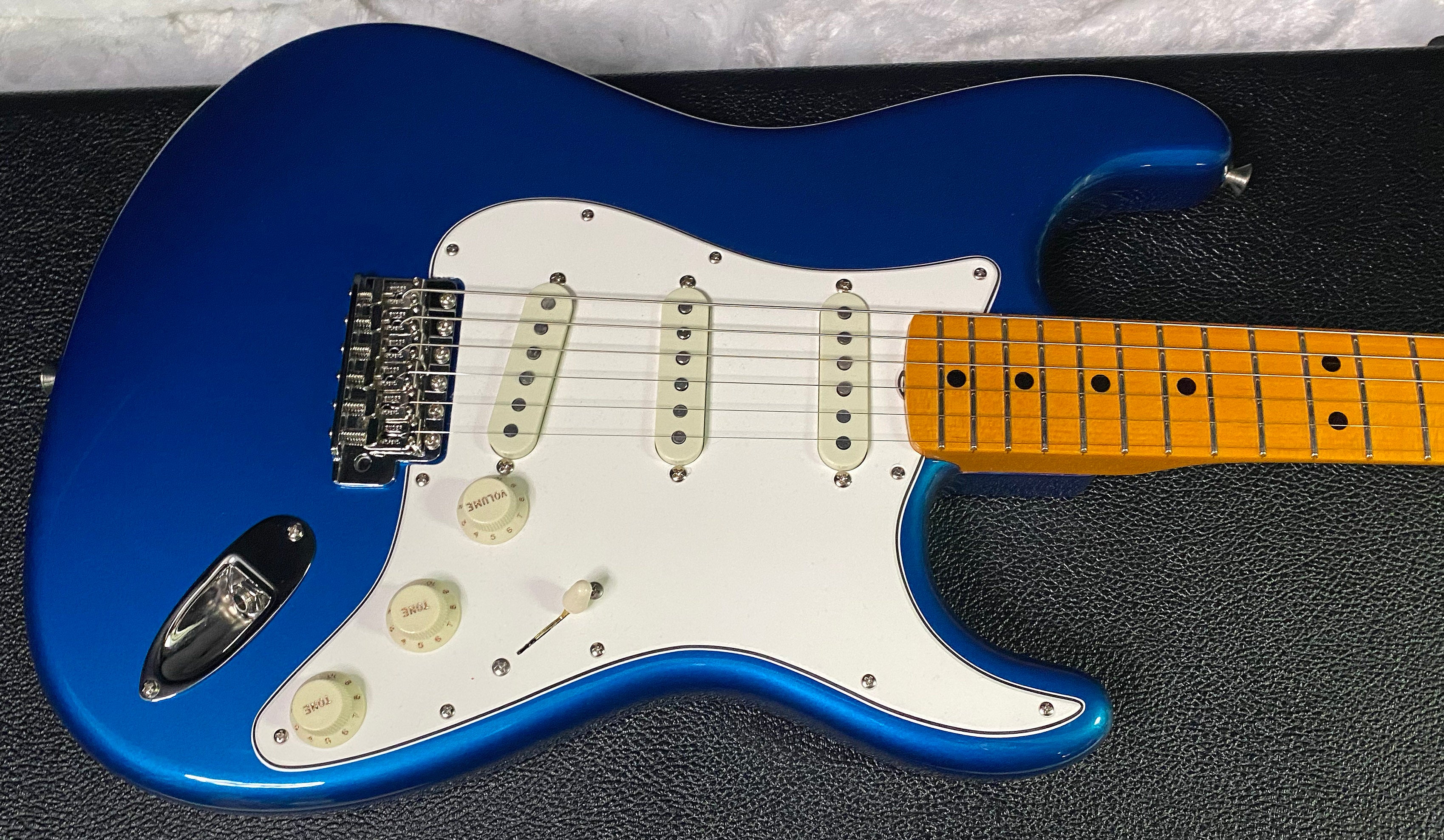 NEW! Fender Custom Shop Special Run '69 Stratocaster NOS Gloss Finish - Handwound P/U's - Aquamarine Metallic - Reverse Matching Headstock - 8.2 lbs - Authorized Dealer - SUPER RARE! G07473