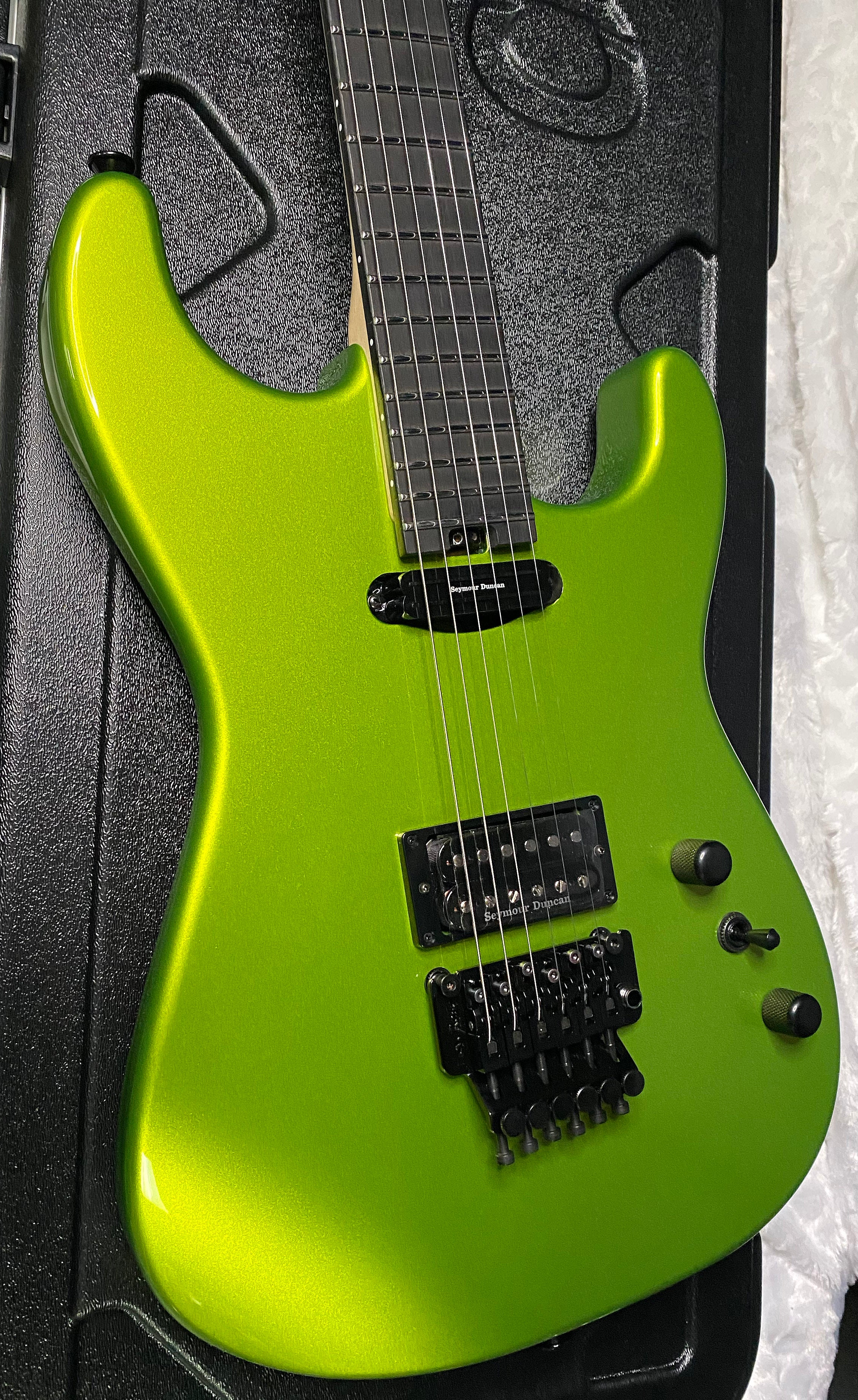 NEW ! Charvel USA Custom Shop Limited Edition San Dimas HS - Lime Green Metallic Finish - Authorized Dealer - G07484