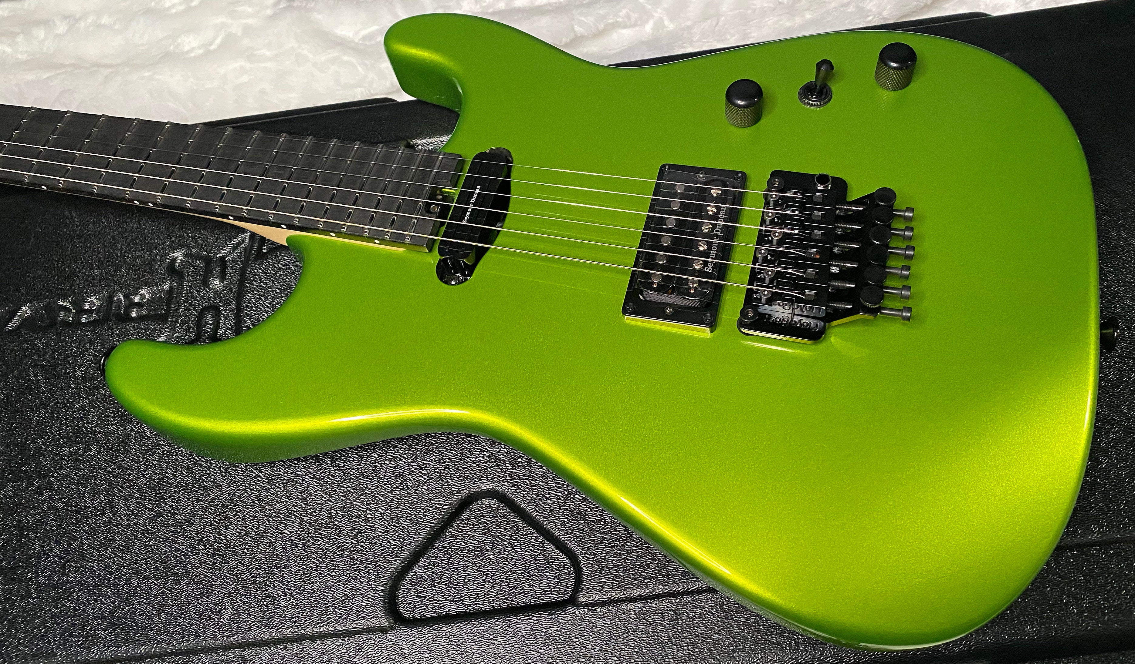 NEW ! Charvel USA Custom Shop Limited Edition San Dimas HS - Lime Green Metallic Finish - Authorized Dealer - G07484