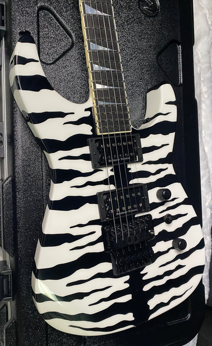 NEW ! Jackson Custom Shop SL2 Soloist Floyd Rose - Super RARE White Bengal Tiger Finish - Authorized Dealer - 7.9lbs - G07483