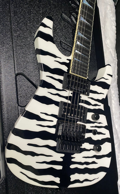 NEW ! Jackson Custom Shop SL2 Soloist Floyd Rose - Super RARE White Bengal Tiger Finish - Authorized Dealer - 7.9lbs - G07483