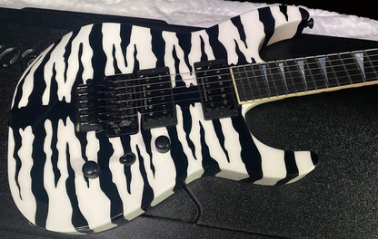 NEW ! Jackson Custom Shop SL2 Soloist Floyd Rose - Super RARE White Bengal Tiger Finish - Authorized Dealer - 8.2lbs - G07497
