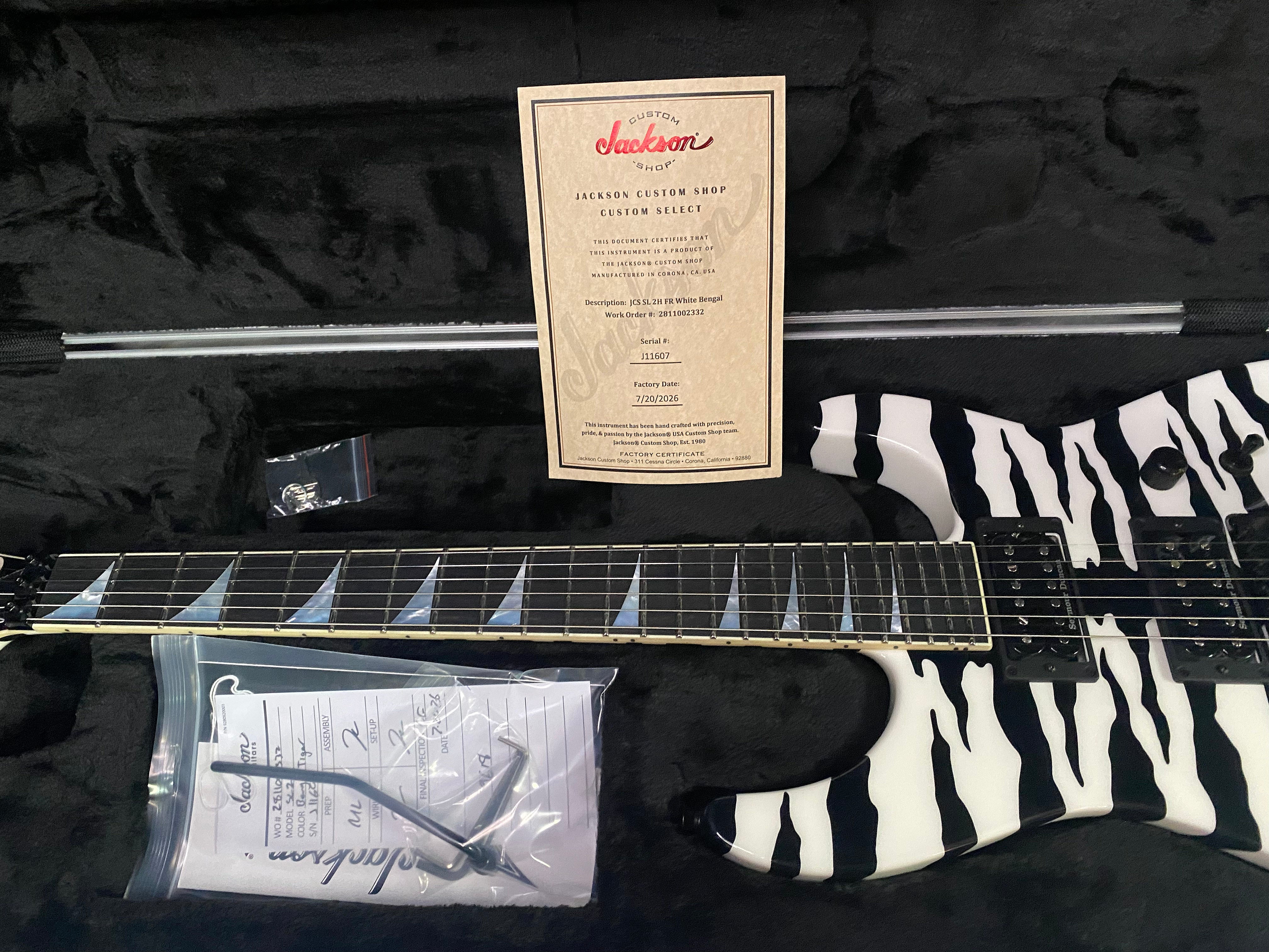 NEW ! Jackson Custom Shop SL2 Soloist Floyd Rose - Super RARE White Bengal Tiger Finish - Authorized Dealer - 8.2lbs - G07497