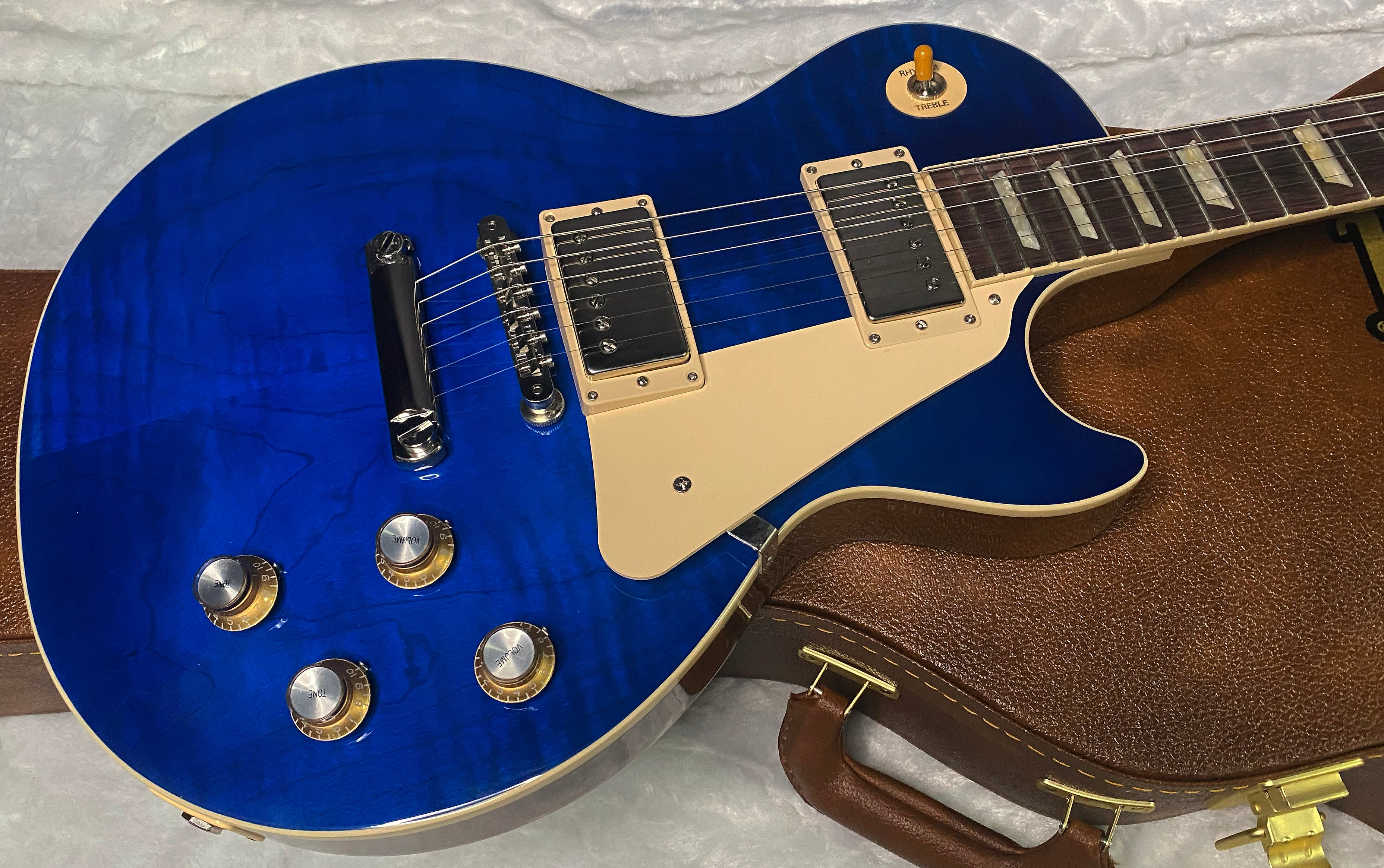 NEW ! Gibson Les Paul Standard '60s - AAA Flame - Viper Blue - Limited Edition - Only 8.8lbs - Authorized Dealer - G07501
