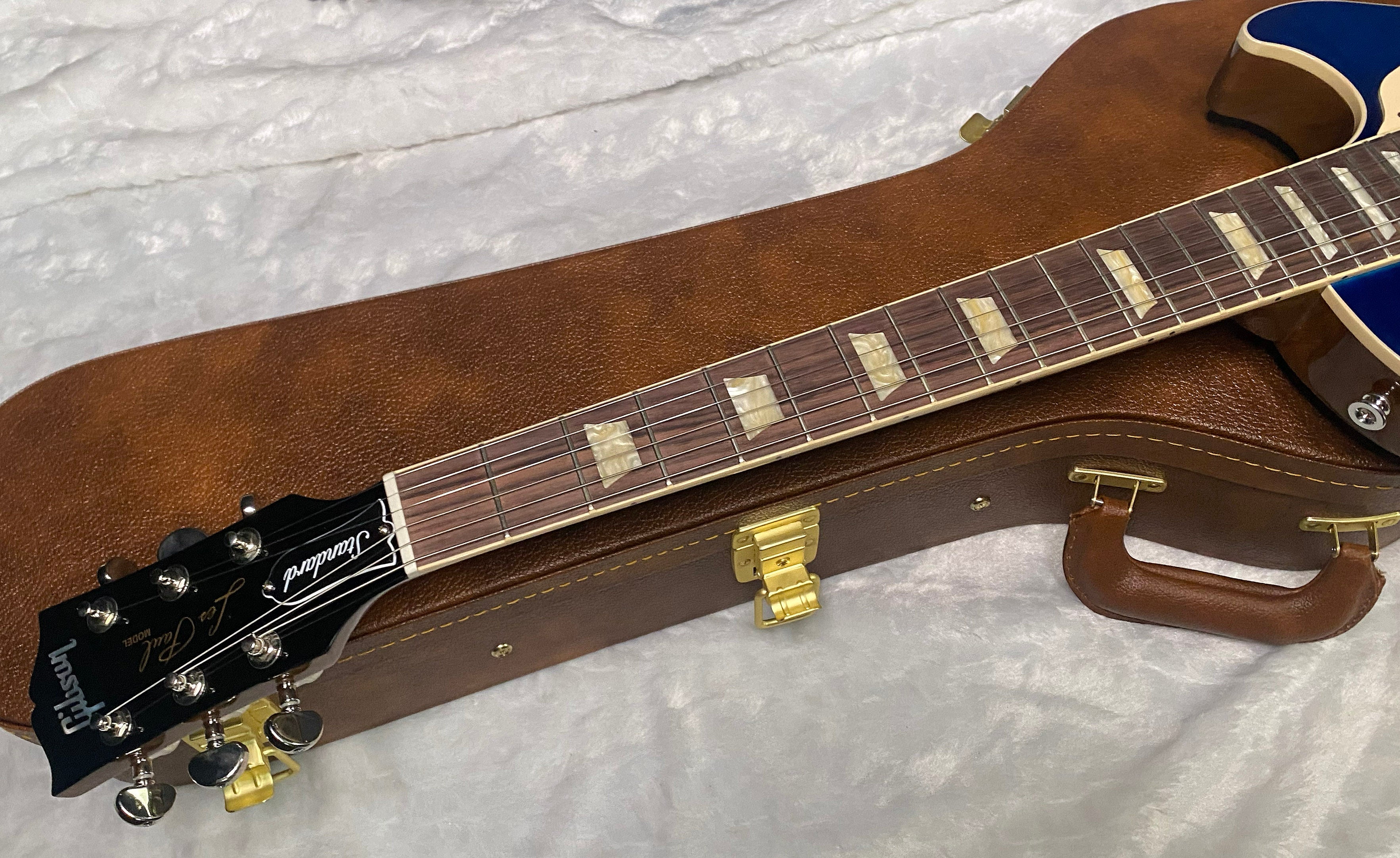 NEW ! Gibson Les Paul Standard '60s - AAA Flame - Viper Blue - Limited Edition - Only 8.8lbs - Authorized Dealer - G07501