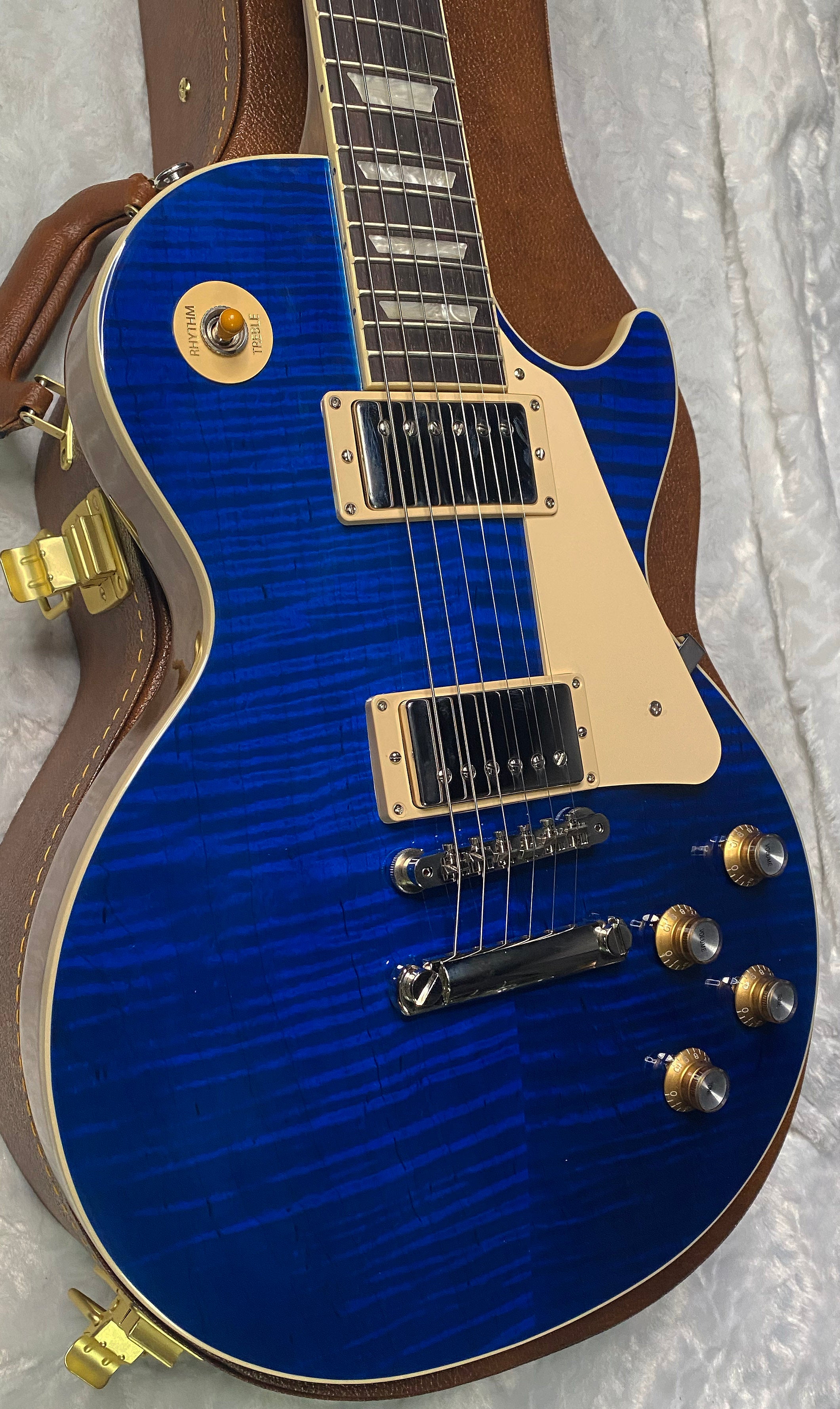 NEW ! Gibson Les Paul Standard '60s - AAA Flame - Viper Blue - Limited Edition - Only 9lbs - Monster Flame Top - Authorized Dealer - G07499