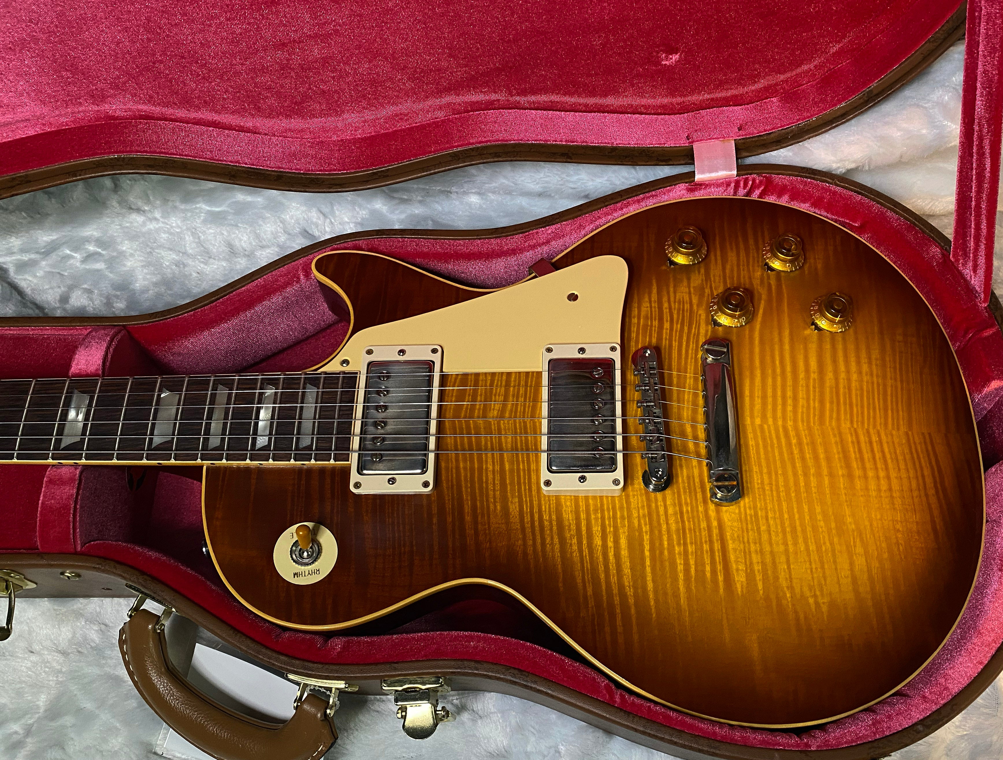 NEW ! Gibson Custom Shop 1959 Les Paul - Iced Tea - Authorized Dealer - Hand Picked KILLER Flame Top - MONSTER TOP VOS - Only 8.45 lbs - G06043