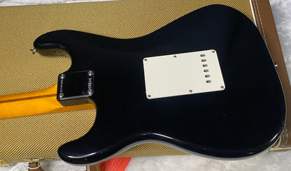 NEW ! Fender American Vintage II 1957 Stratocaster - Maple Fingerboard - Black - 7.5lbs - Authorized Dealer - G07486