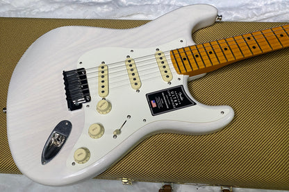 NEW ! Fender American Ultra Luxe Vintage '50s Stratocaster - White Blonde - Authorized Dealer - 7.9lbs - G07487