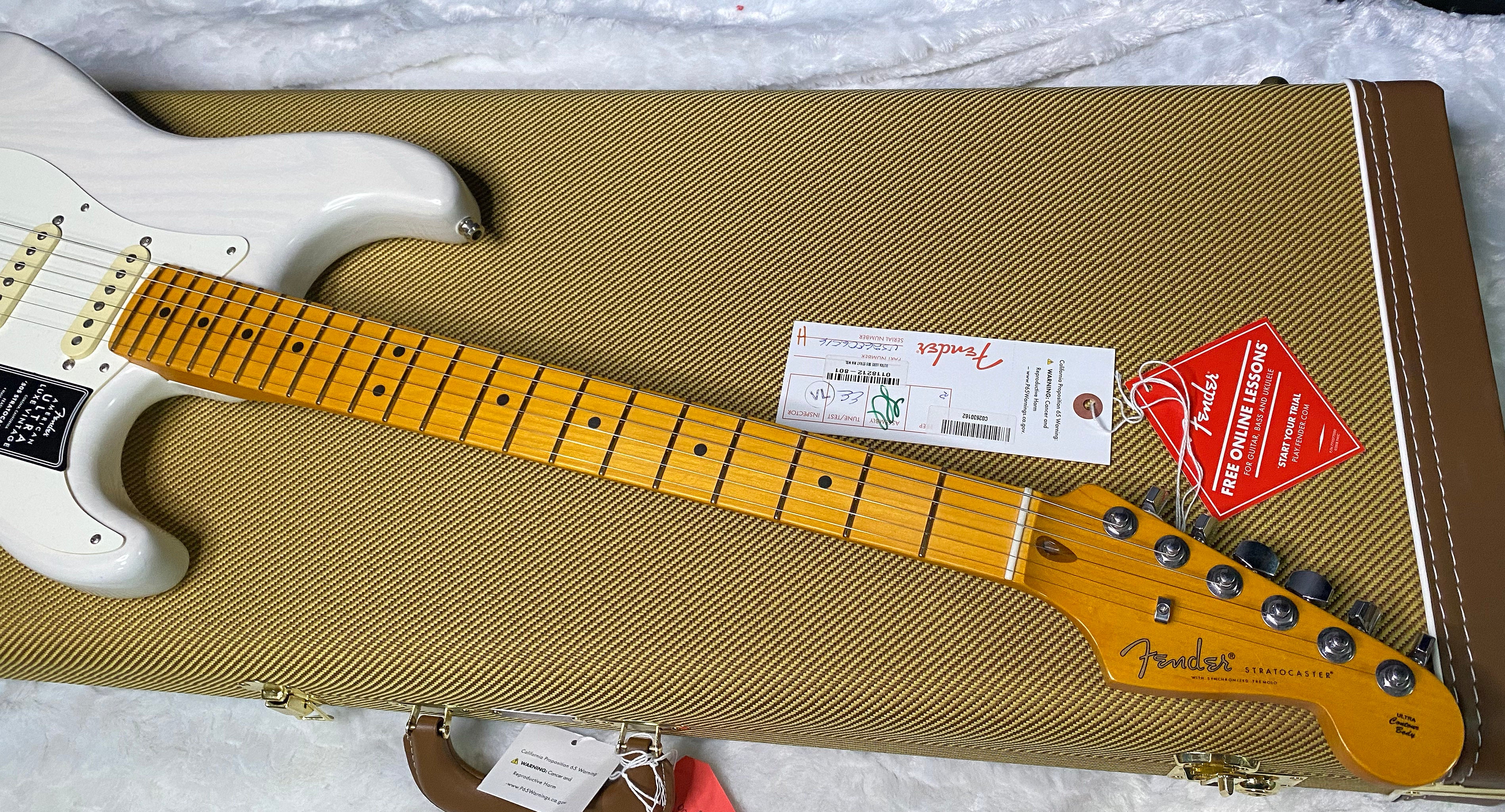 NEW ! Fender American Ultra Luxe Vintage '50s Stratocaster - White Blonde - Authorized Dealer - 7.9lbs - G07487