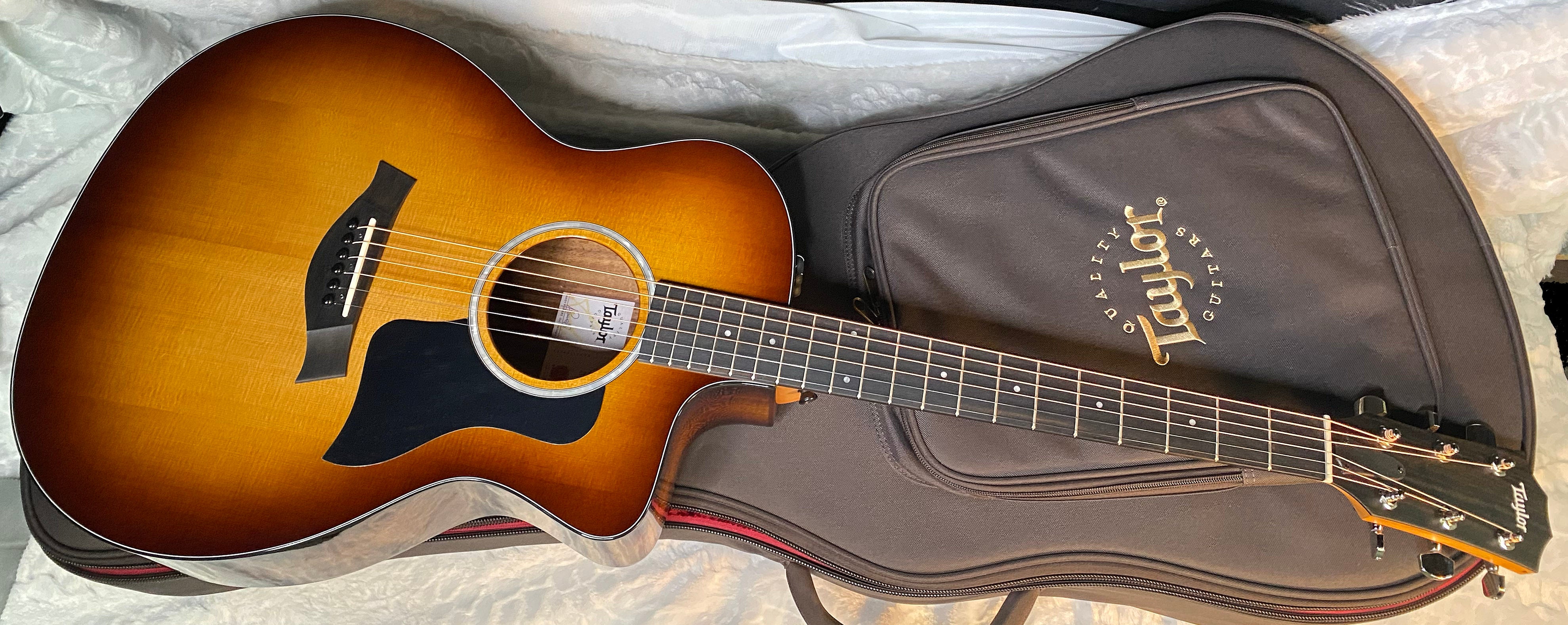 Taylor 214ce-K SB Plus Acoustic-electric Guitar - Shaded Edgeburst Finish - 4.6lbs - Authorized Dealer - G06050