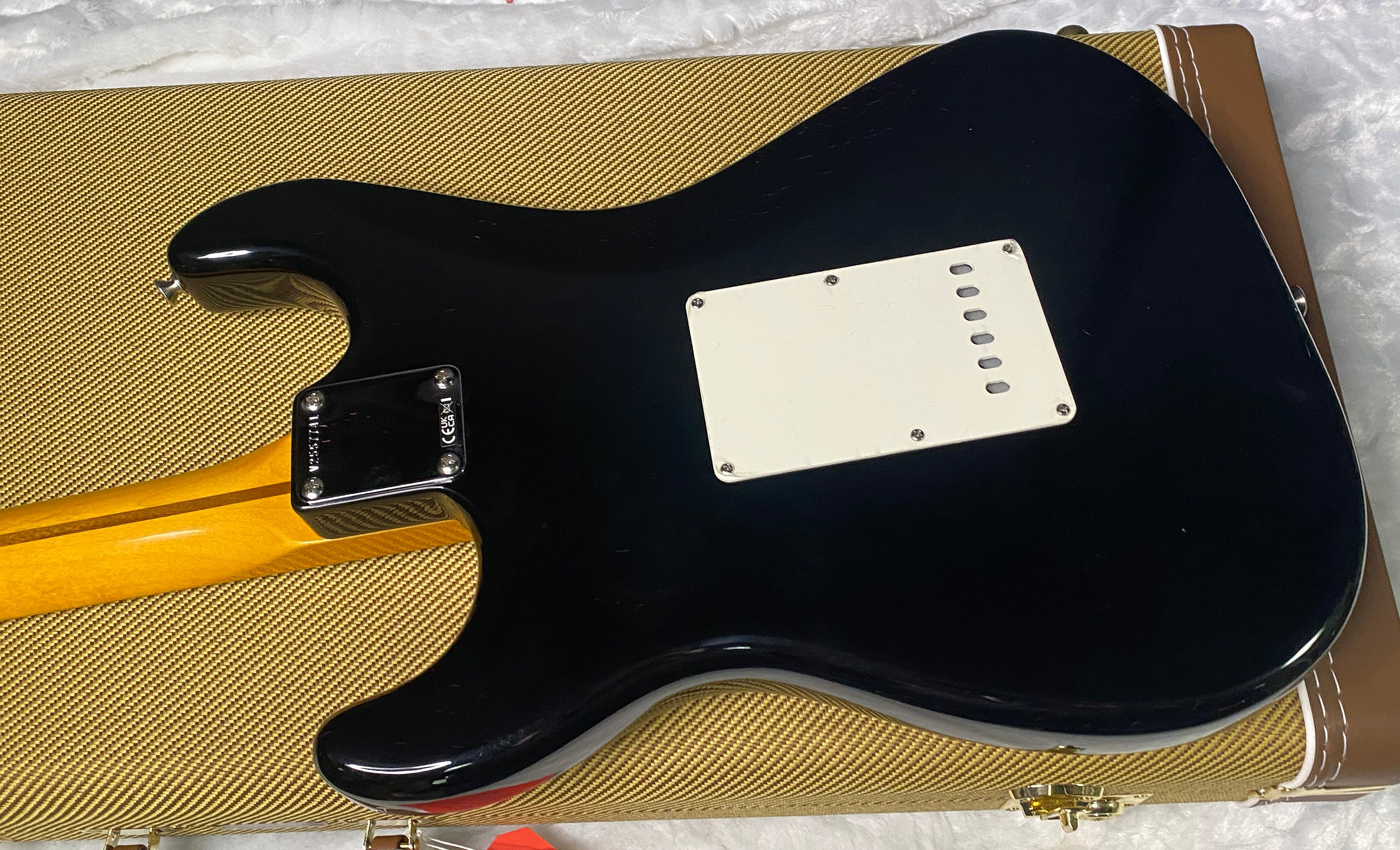 NEW ! Fender American Vintage II 1957 Stratocaster - Maple Fingerboard - Black - 7.5lbs - Authorized Dealer - G07485
