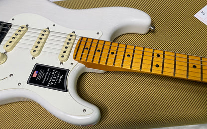 NEW ! Fender American Ultra Luxe Vintage '50s Stratocaster - White Blonde - Authorized Dealer - 7.9lbs - G07494