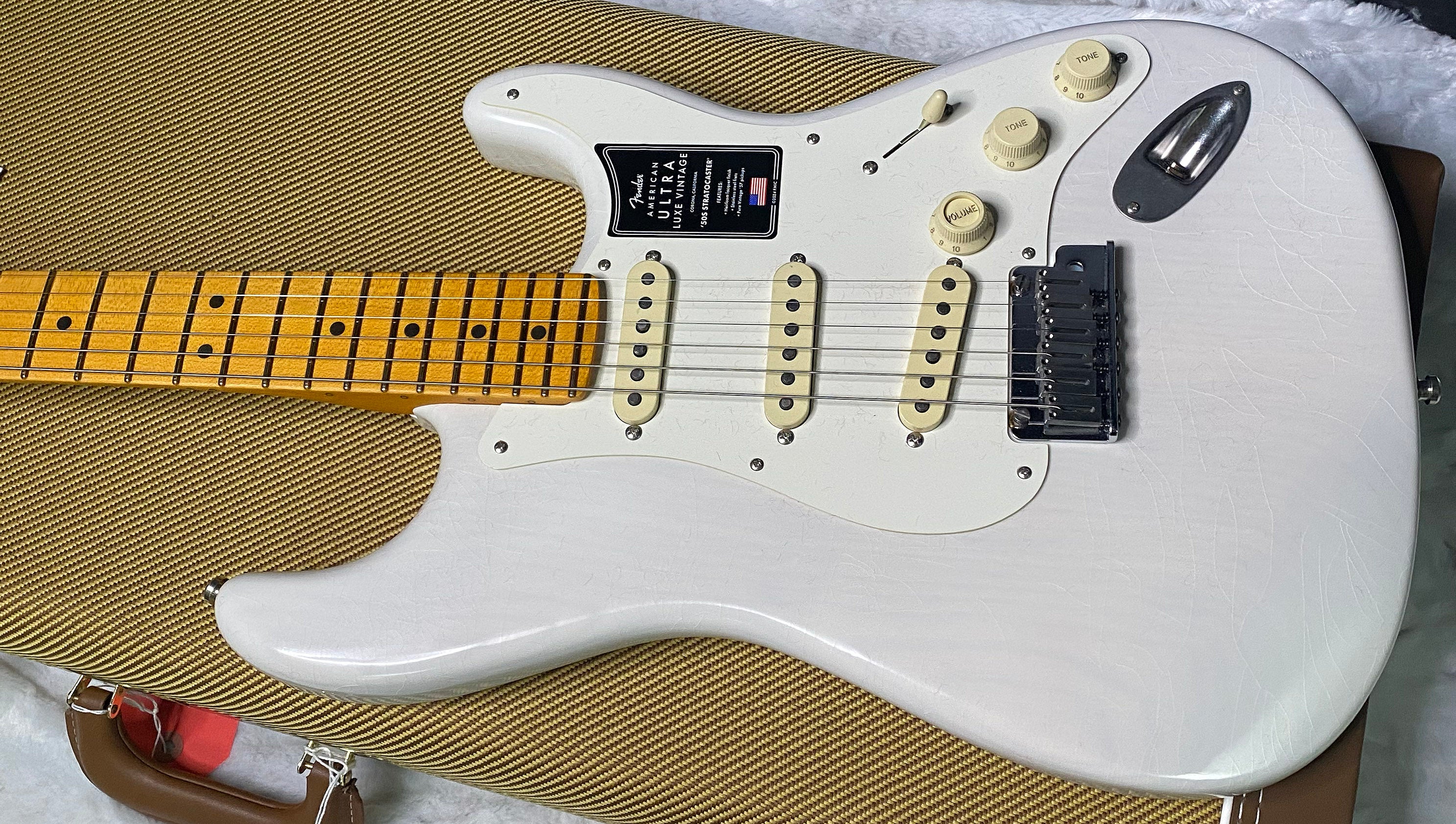 NEW ! Fender American Ultra Luxe Vintage '50s Stratocaster - White Blonde - Authorized Dealer - 7.9lbs - G07494
