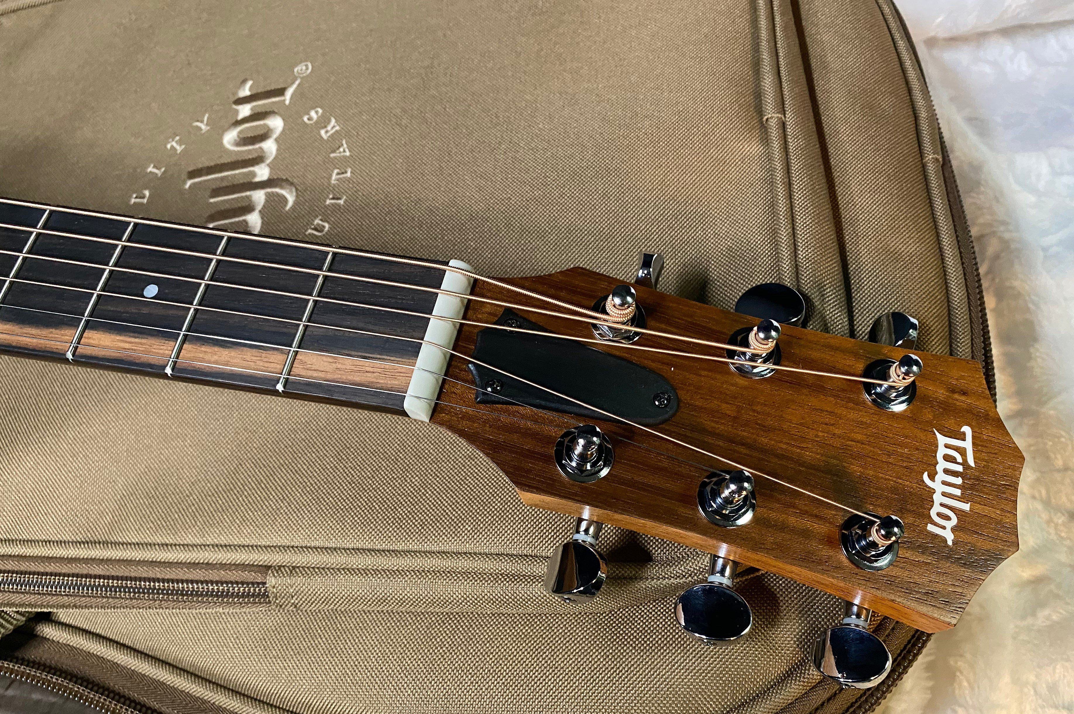 NEW! Taylor GS Mini-e LTD AAA Figured Koa - Natural - Authorized Dealer - Absolutely Beautiful! 3.7lbs - Gig Bag - Authorized Dealer - G06046