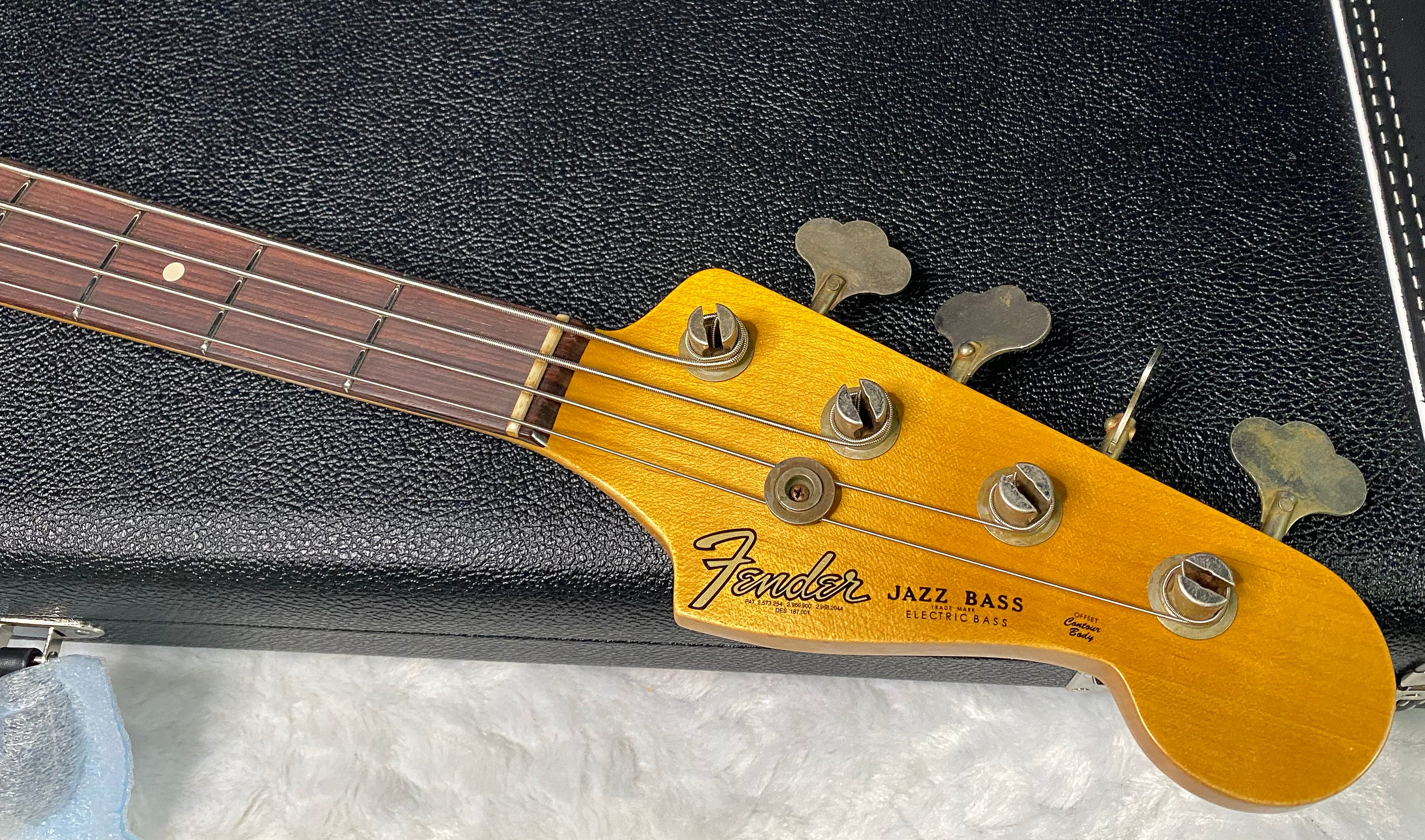 NEW! Fender Custom Shop 64 Jazz Bass Relic - Lake Placid Blue Finish - 9.4 lbs - Authorized Dealer - G07507