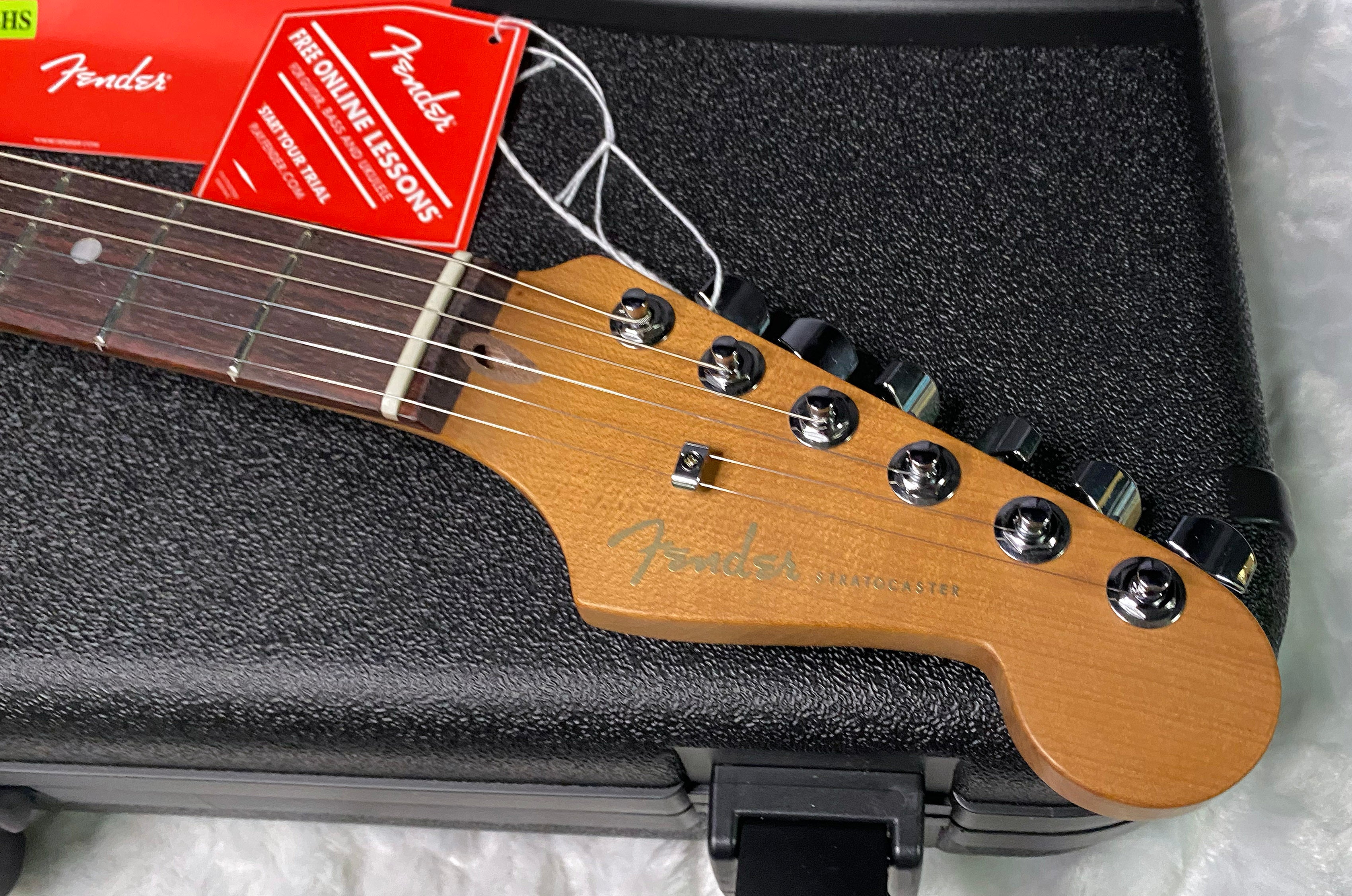 NEW! Fender Limited Edition American Ultra II Stratocaster Roasted Maple Fingerboard - Roasted Ash Body - Natural Finish - Only 7.4lbs - Authorized Dealer - G07509