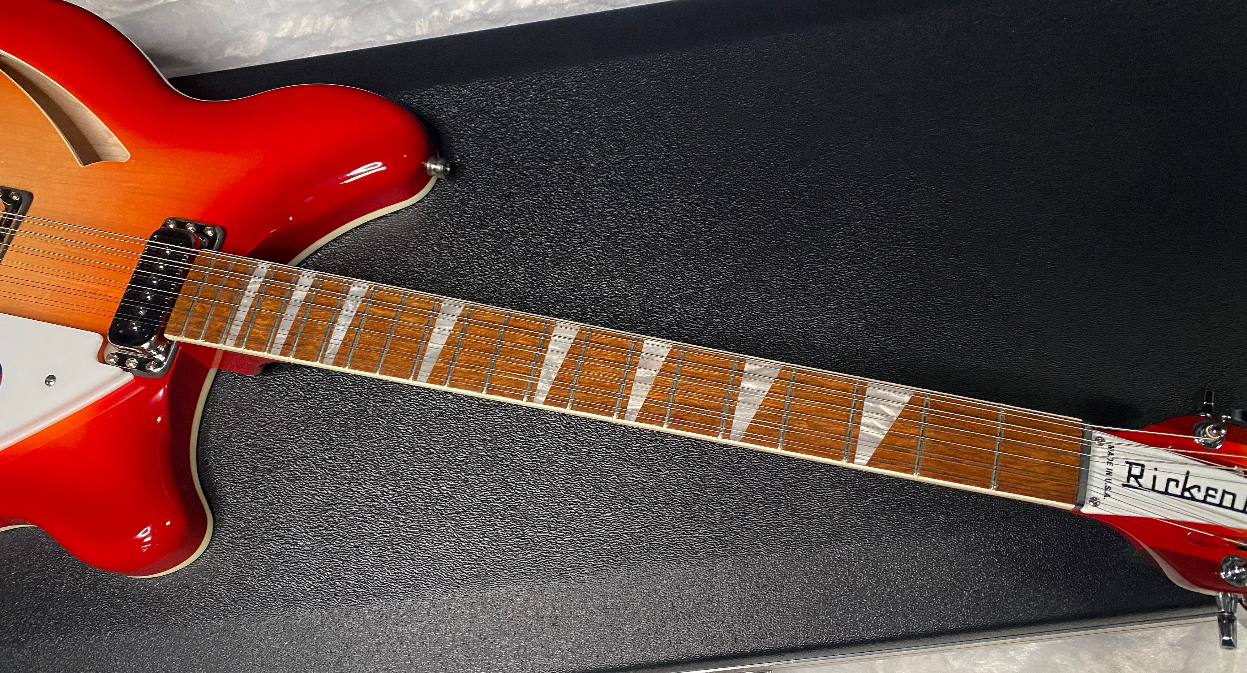 NEW ! Rickenbacker 360/12 Fire Glo - 12-String Semi Hollowbody - 7.95 lbs - Authorized Dealer - G07510