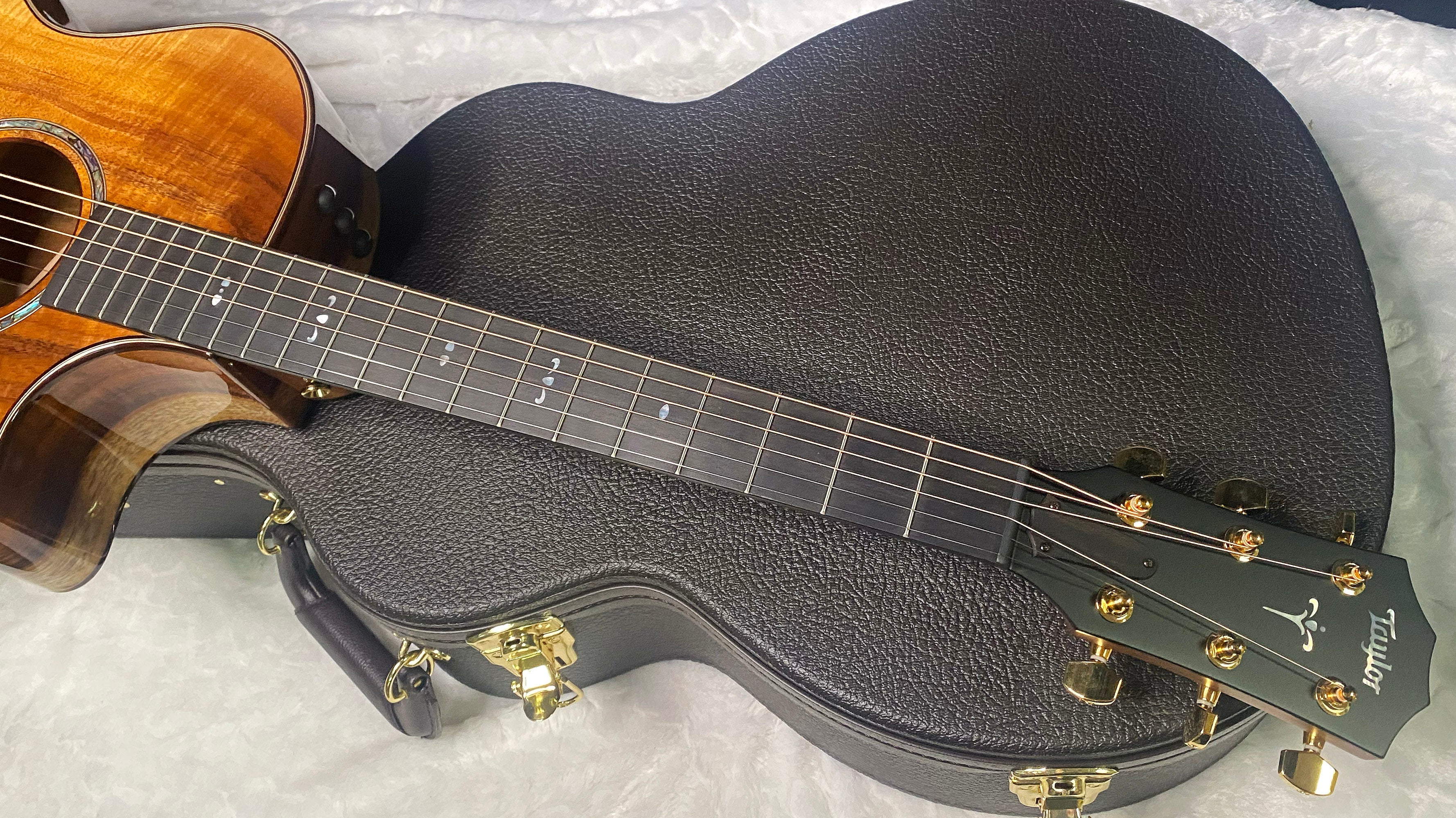 NEW! Taylor Custom 724ce Acoustic-Electric Guitar - Natural Gloss - AAAAA Hand Picked Koa - 4.6lbs - WOW! Authorized Dealer - G07513