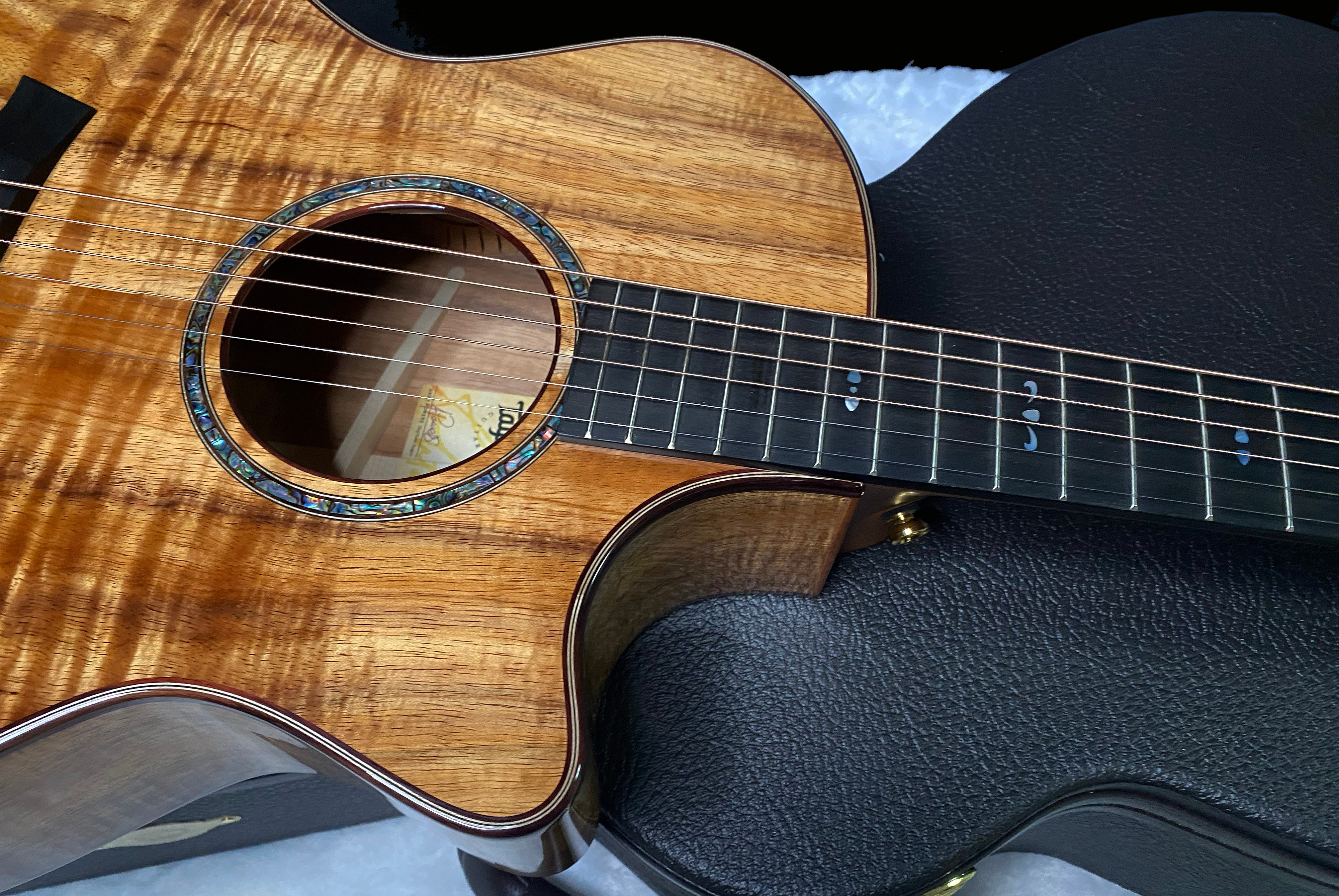 NEW! Taylor Custom 724ce Acoustic-Electric Guitar - Natural Gloss - AAAAA Hand Picked Koa - 4.8lbs - WOW! Authorized Dealer - G07515
