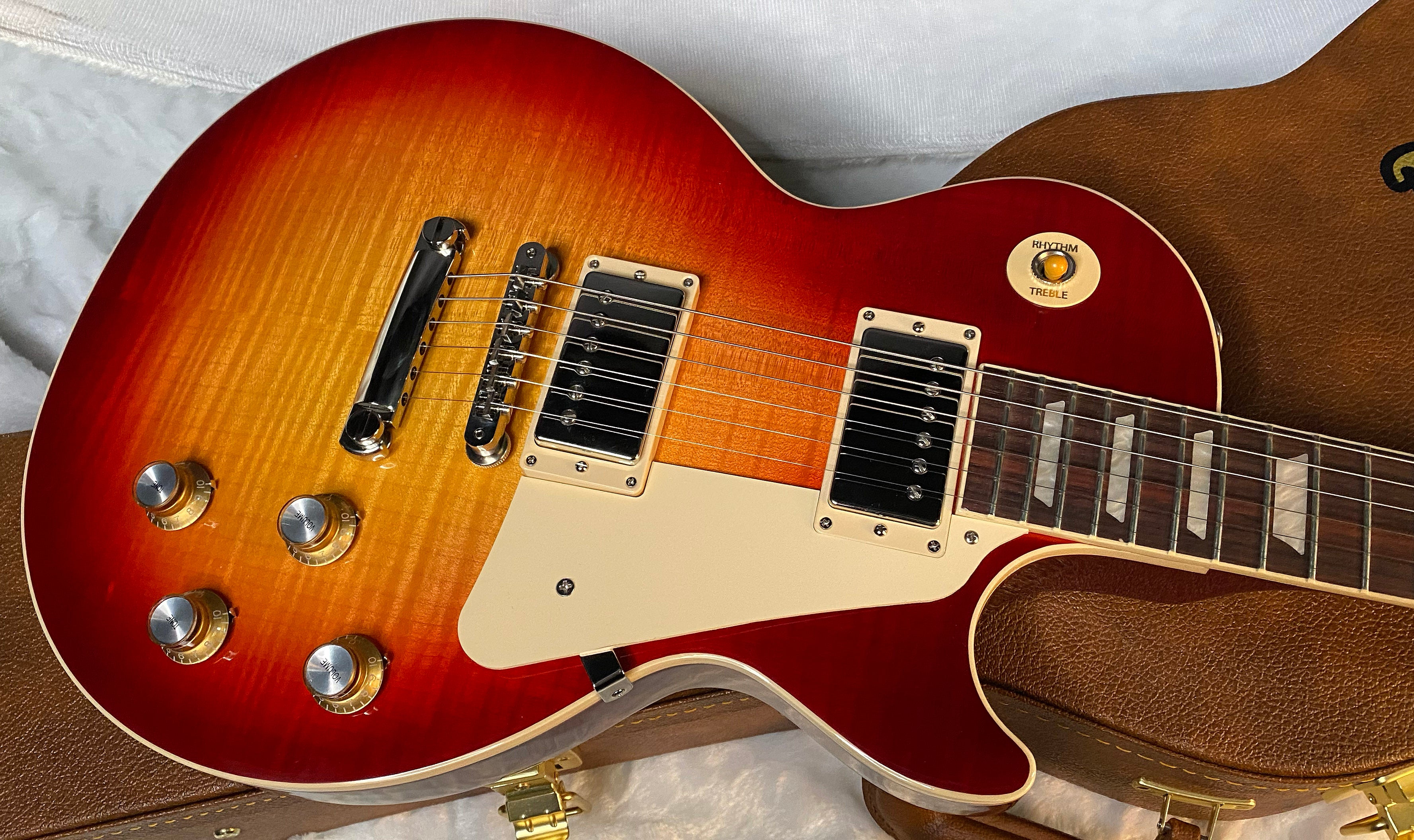 NEW! Gibson Les Paul 60's Standard - Dark Cherry Sunburst - Limited Edition - Authorized Dealer - AAA Flame Maple Top - 9.2 lbs - G06111