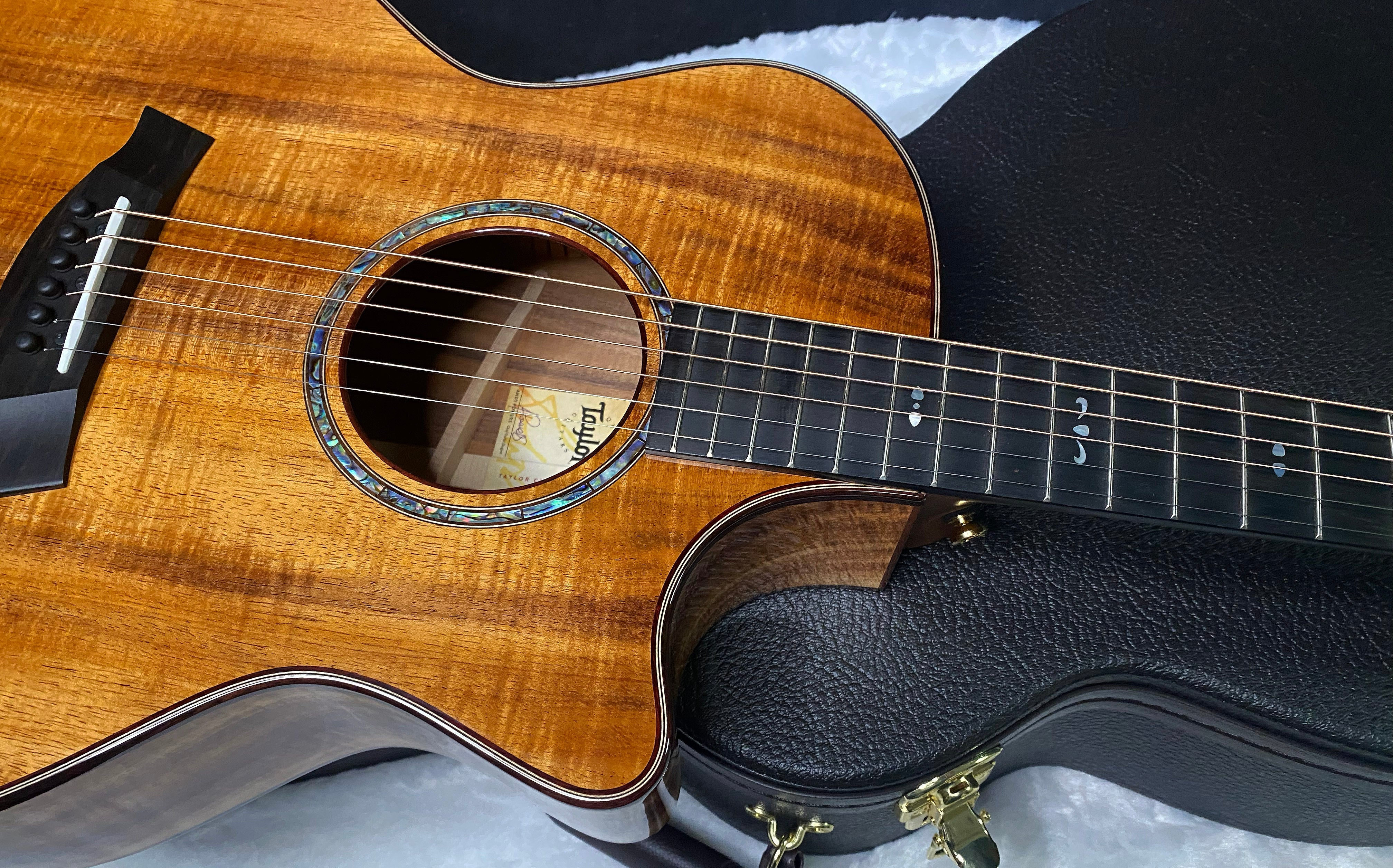 NEW! Taylor Custom 724ce Acoustic-Electric Guitar - Natural Gloss - AAAAA Hand Picked Koa - 4.7lbs - WOW! Authorized Dealer - G07514
