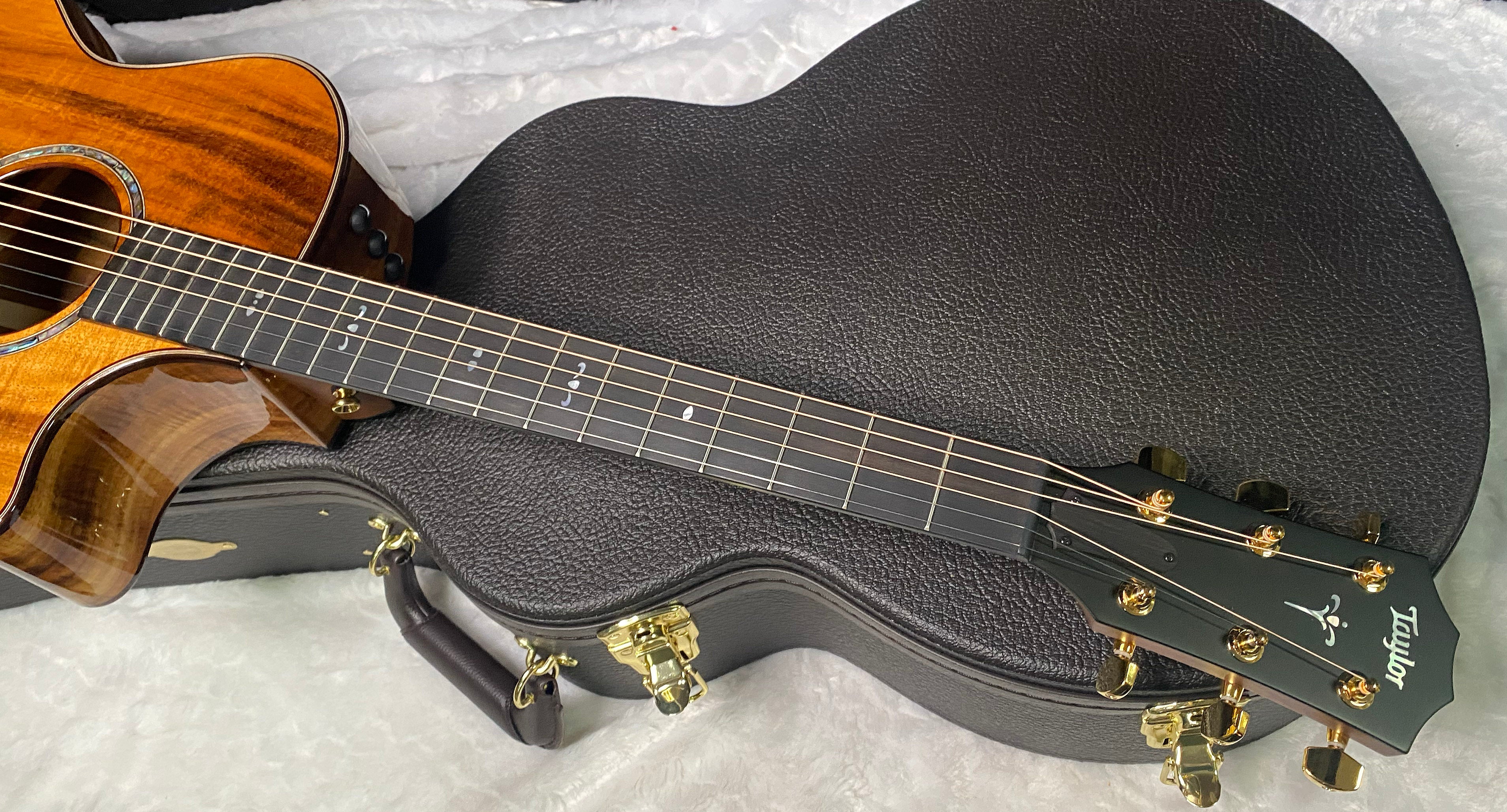 NEW! Taylor Custom 724ce Acoustic-Electric Guitar - Natural Gloss - AAAAA Hand Picked Koa - 4.7lbs - WOW! Authorized Dealer - G07514