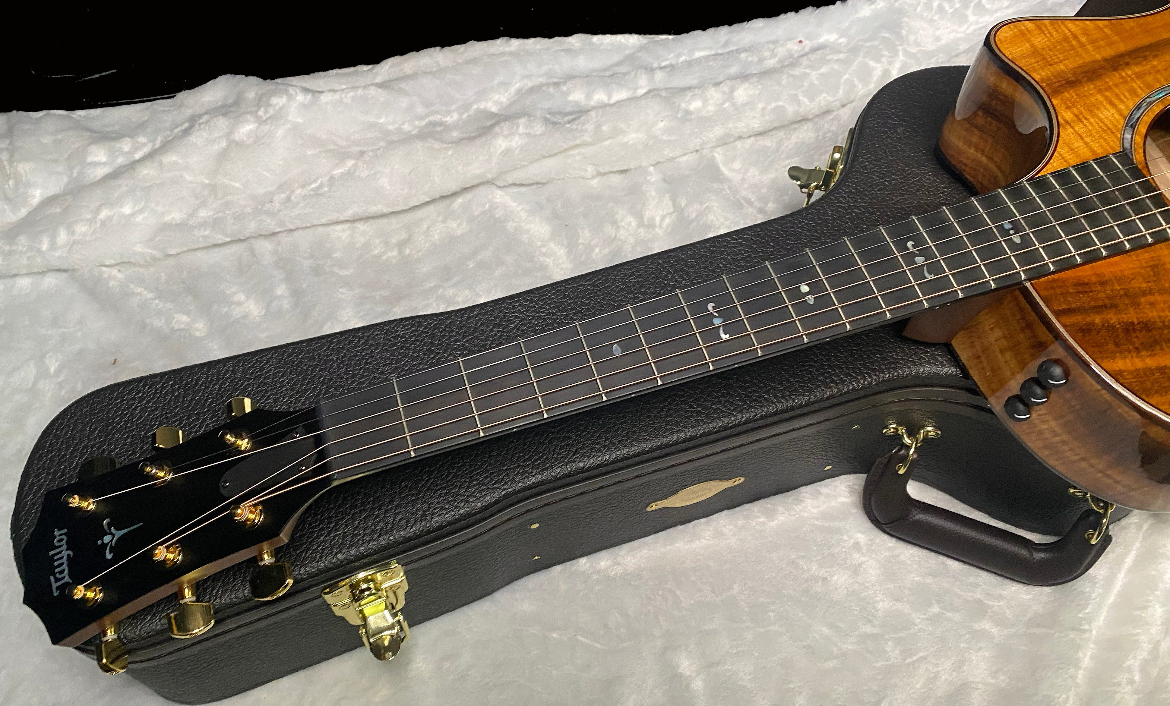 NEW! Taylor Custom 724ce Acoustic-Electric Guitar - Natural Gloss - AAAAA Hand Picked Koa - 4.7lbs - WOW! Authorized Dealer - G07514