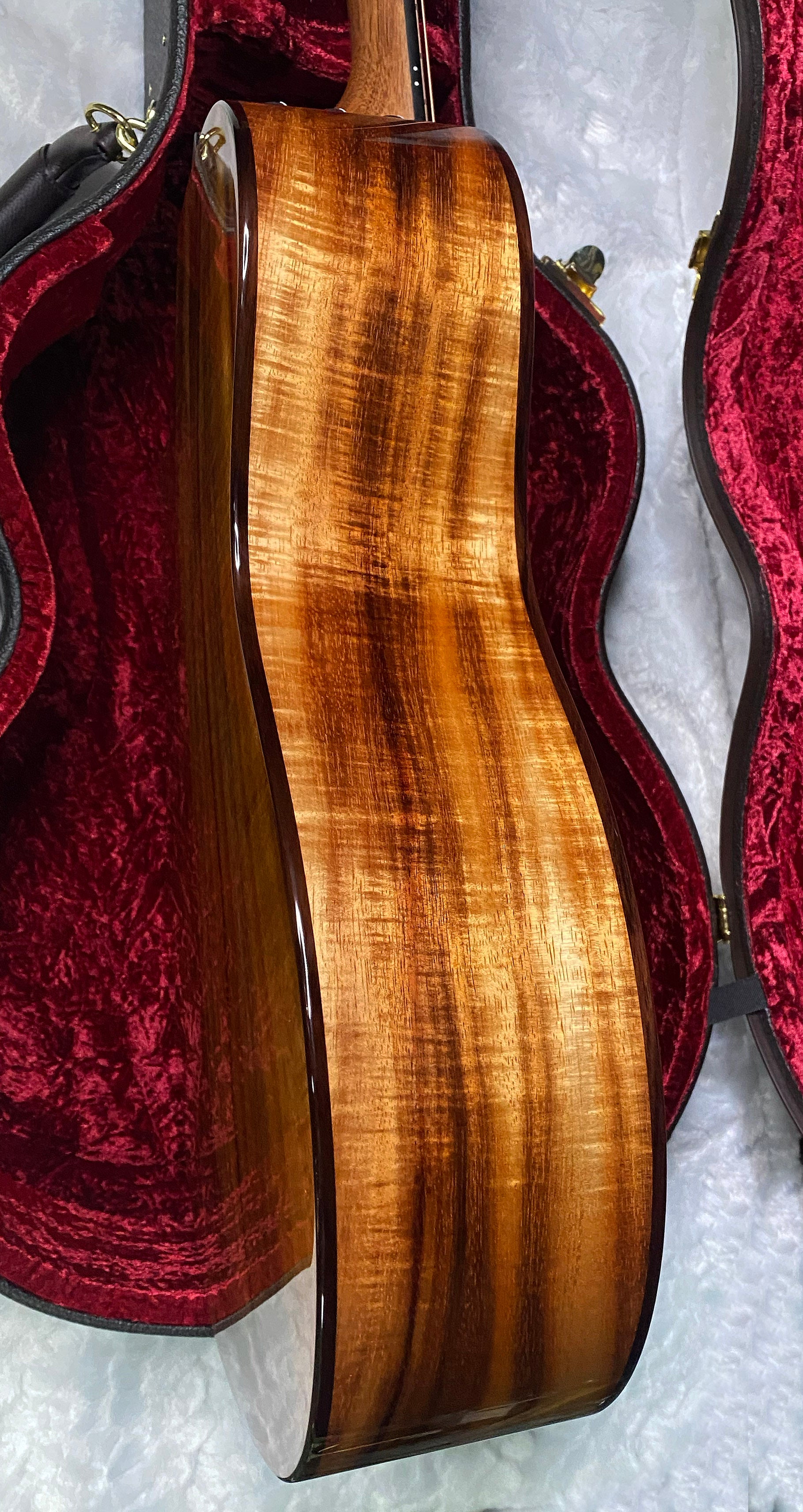 NEW! Taylor Custom 724ce Acoustic-Electric Guitar - Natural Gloss - AAAAA Hand Picked Koa - 4.7lbs - WOW! Authorized Dealer - G07514