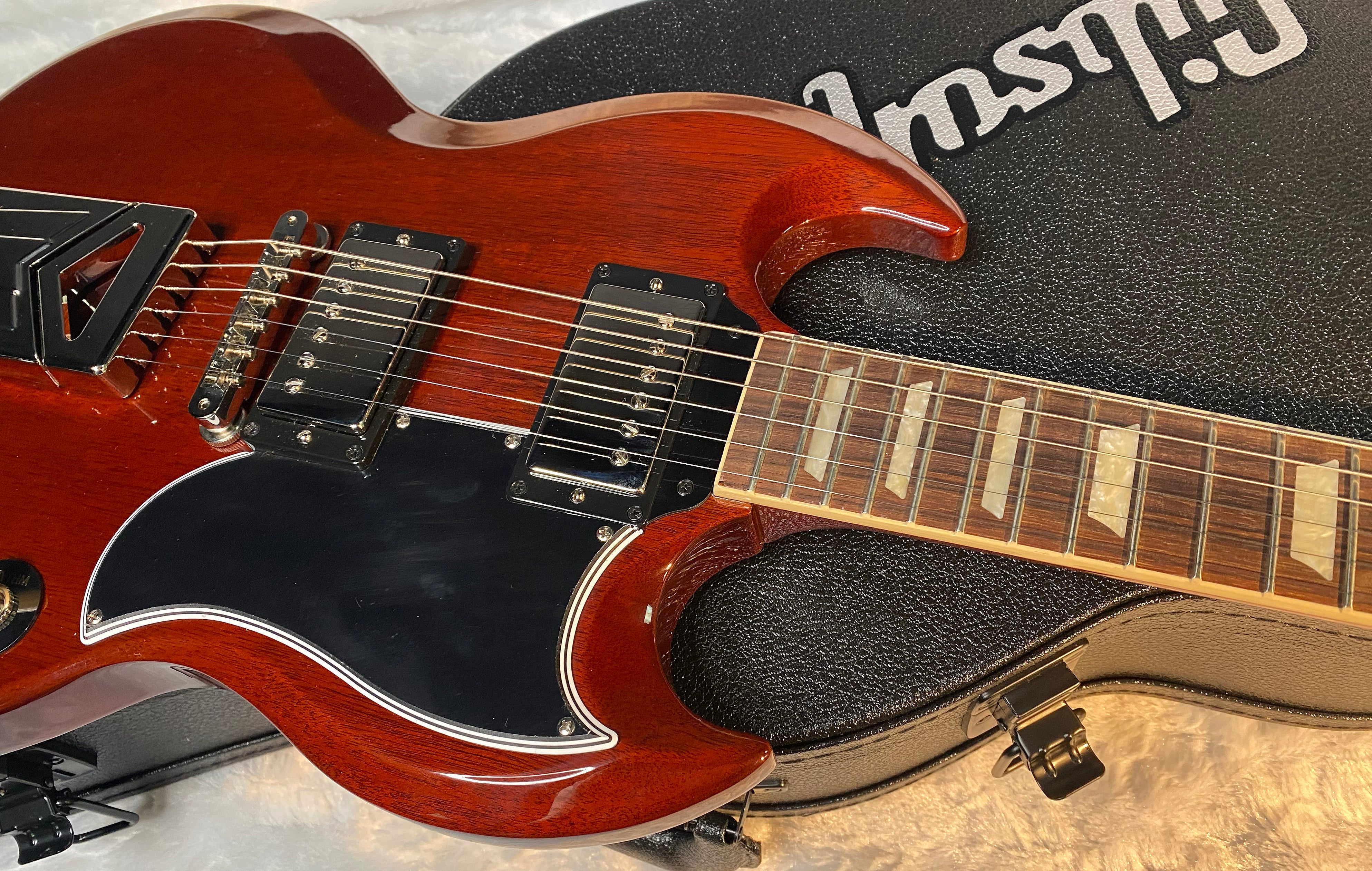 NEW ! Gibson Gibson USA: Jake Kiszka SG Standard Limited Edition - Faded Cherry - 7 lbs - Greta Van Fleet - Authorized Dealer - G06812
