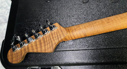 NEW ! Jackson Custom Shop Dinky HSH - Roasted Maple Fretboard - DK - Purple Sparkle - Authorized Dealer - 8.35 lbs - G06855