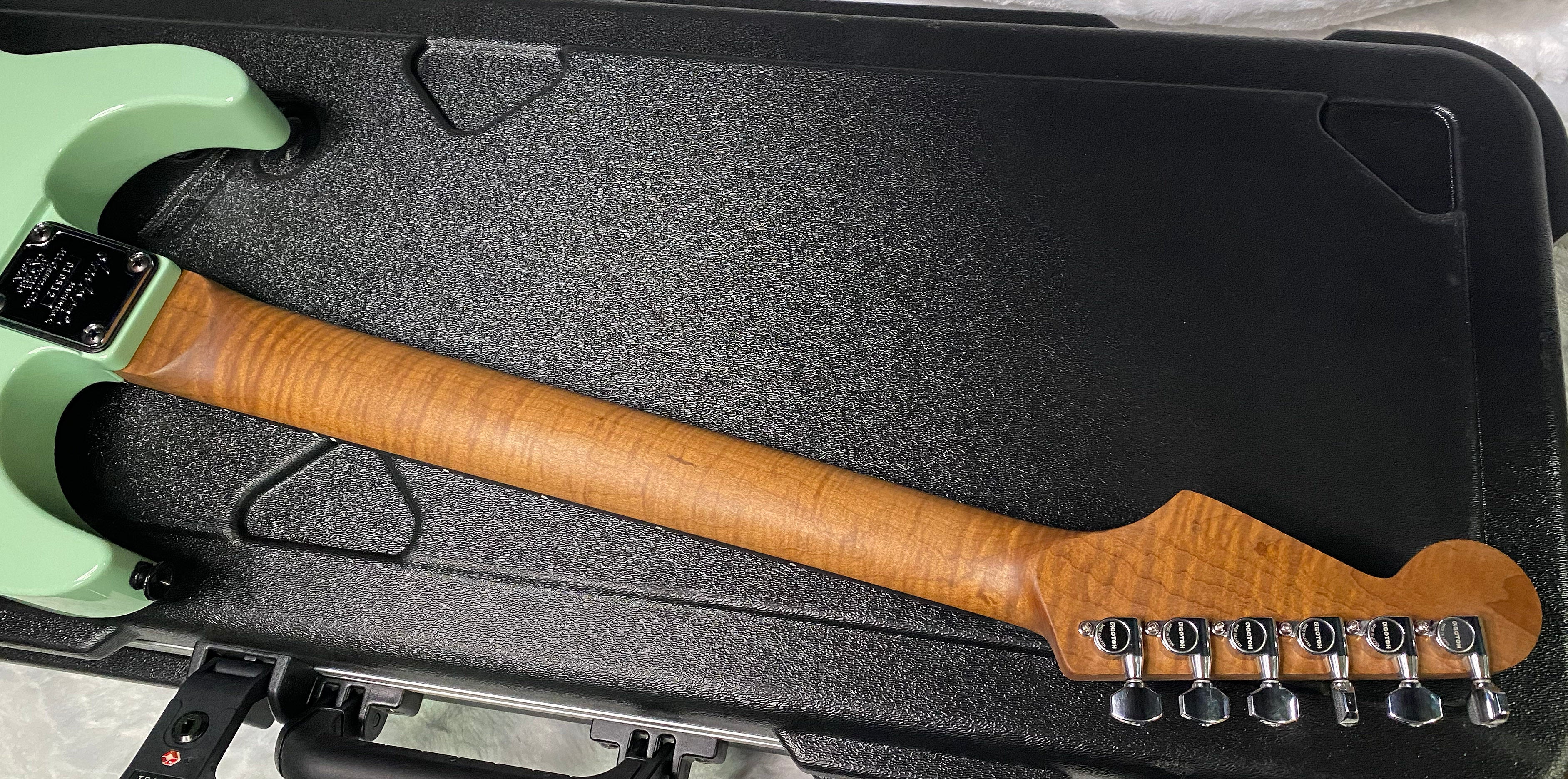 NEW ! Jackson Custom Shop Dinky HSH - Roasted Maple Neck & Ebony Fretboard - DK - Surf Green - Authorized Dealer - 8.1 lbs - G06853