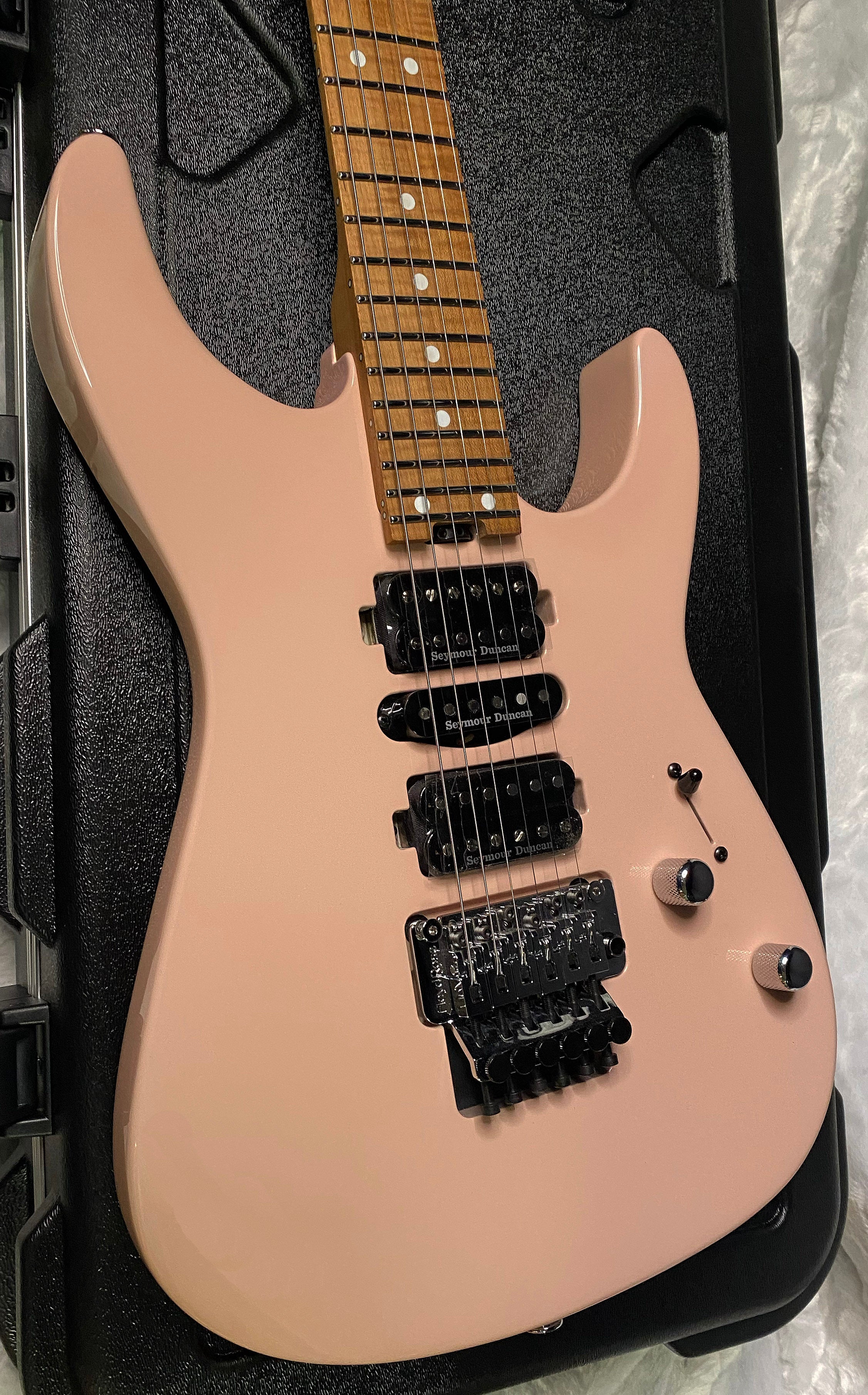 NEW ! Jackson Custom Shop Dinky HSH - Roasted Maple Neck & Fretboard - DK - Shell Pink - Authorized Dealer - 8.1 lbs - G06854