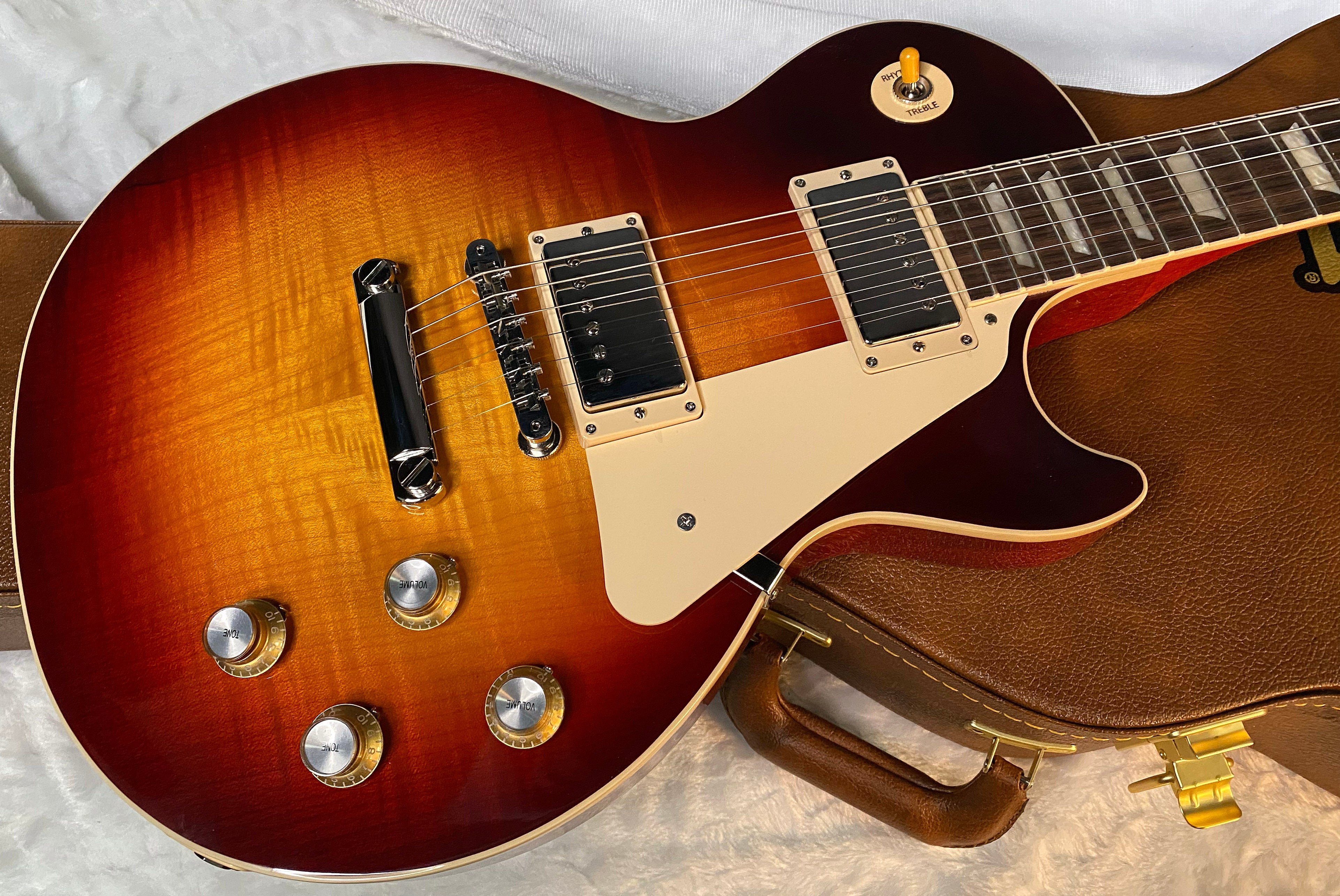 NEW! Gibson Les Paul Standard '60s Bourbon Burst - Authorized Dealer - 9.5 lbs - G06081