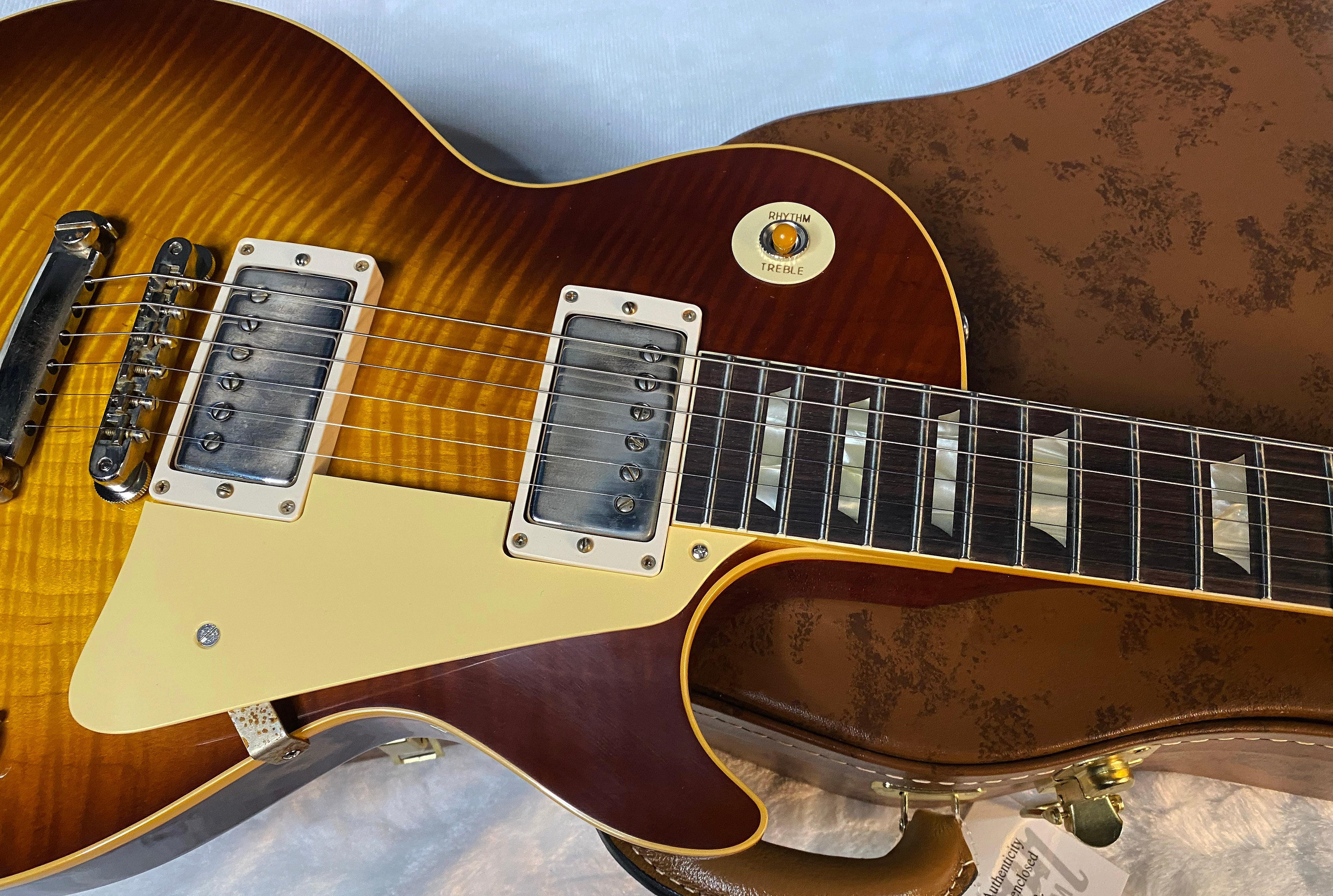NEW ! Gibson Custom Shop 1959 Les Paul - Iced Tea - Authorized Dealer - Hand Picked KILLER Flame Top - MONSTER TOP VOS - 8.2 lbs - G06064