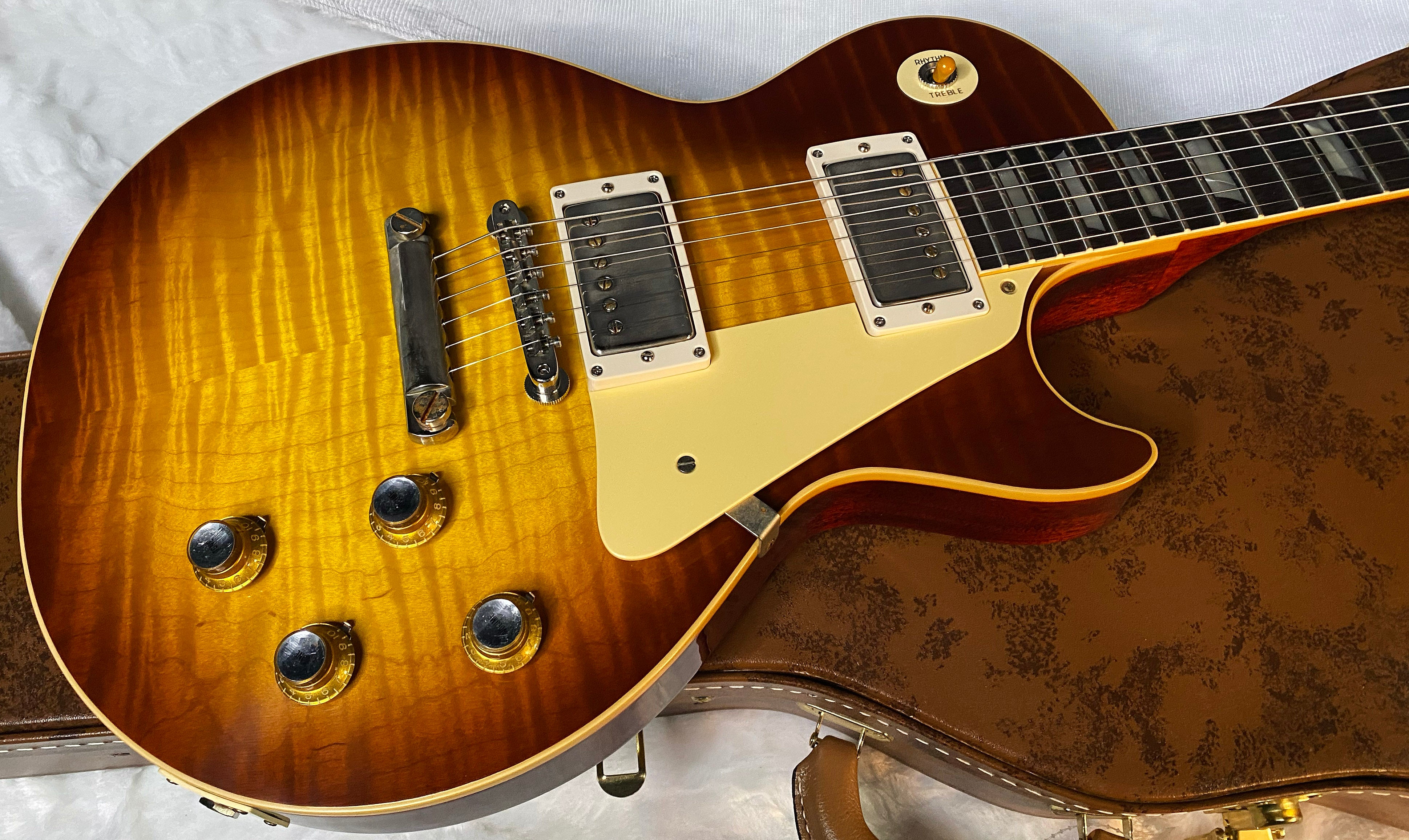 NEW! Gibson Custom 1960 Les Paul Standard Reissue VOS - Iced Tea Burst - Authorized Dealer - ONLY 8.35 lbs - G06067