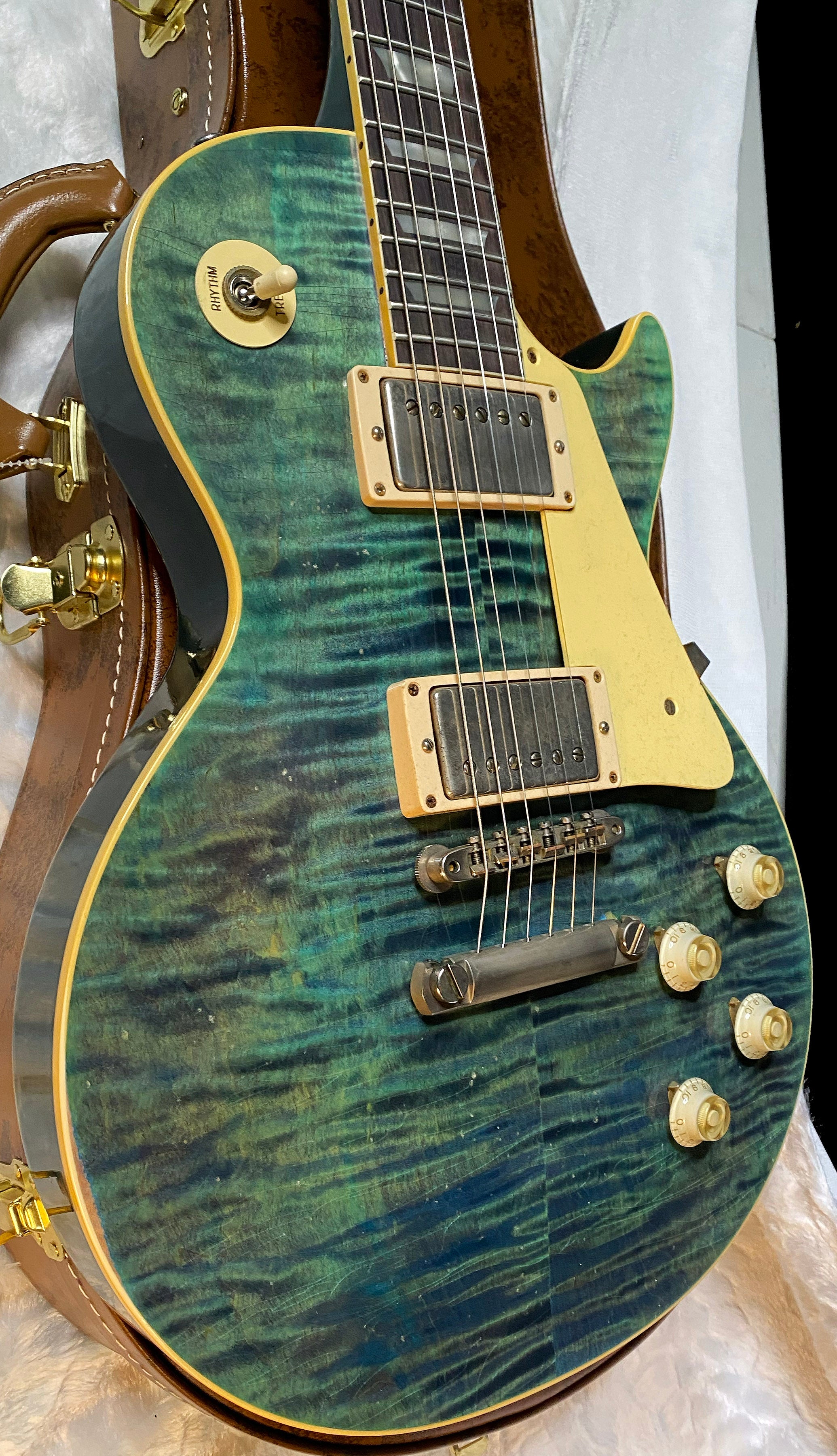 NEW! Gibson Custom 1959 Les Paul Standard Reissue Electric Guitar - Ocean Magenta, Light Aged - Greatest Hits II - Authorized Dealer - 8.3lbs - G06063