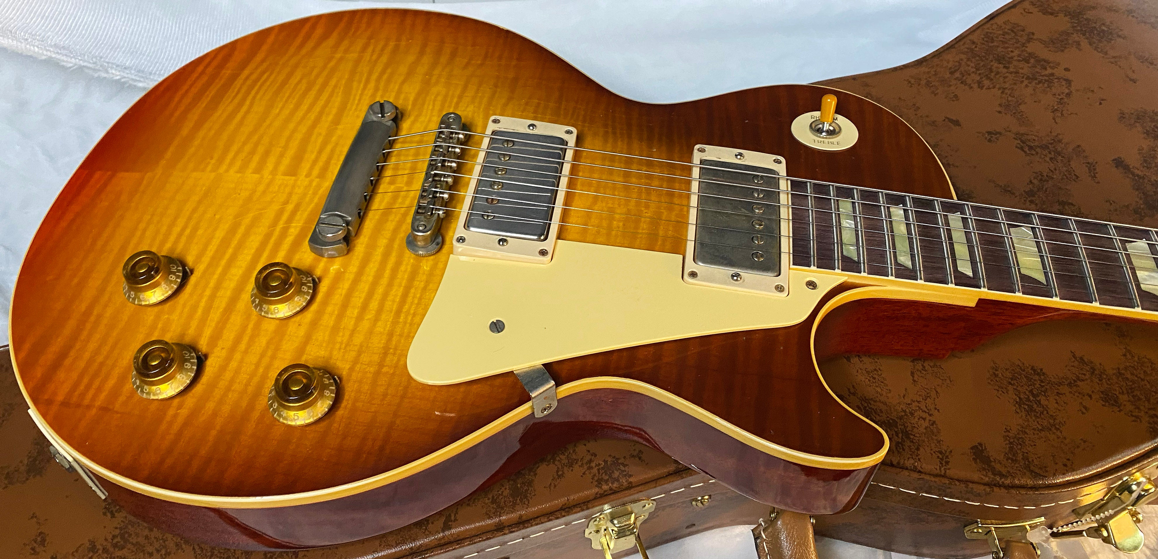 NEW ! Gibson Custom Shop 1959 Les Paul - Royal Teaburst - Murphy Lab Light Aged - Authorized Dealer - Hand Picked Flame Top - VOS - 8.2 lbs - G06066