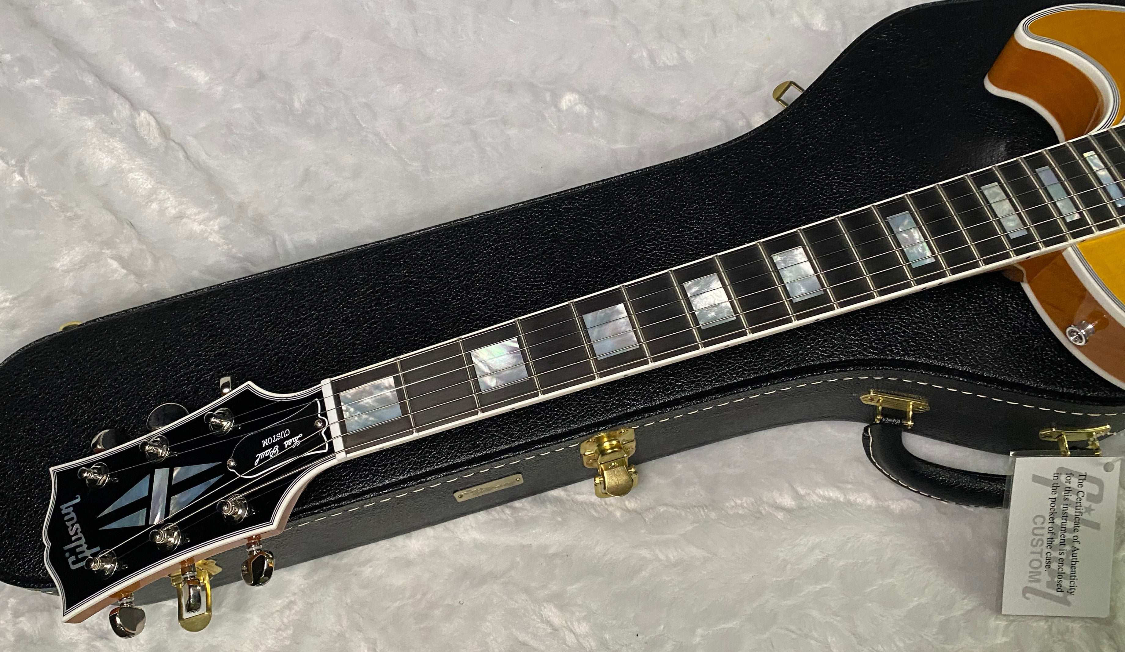 NEW! Gibson Dealer Select Custom Shop Les Paul Custom AAA Figured Flame Top - Lemon Burst / Natural Back - Authorized Dealer - 9lbs - G06814
