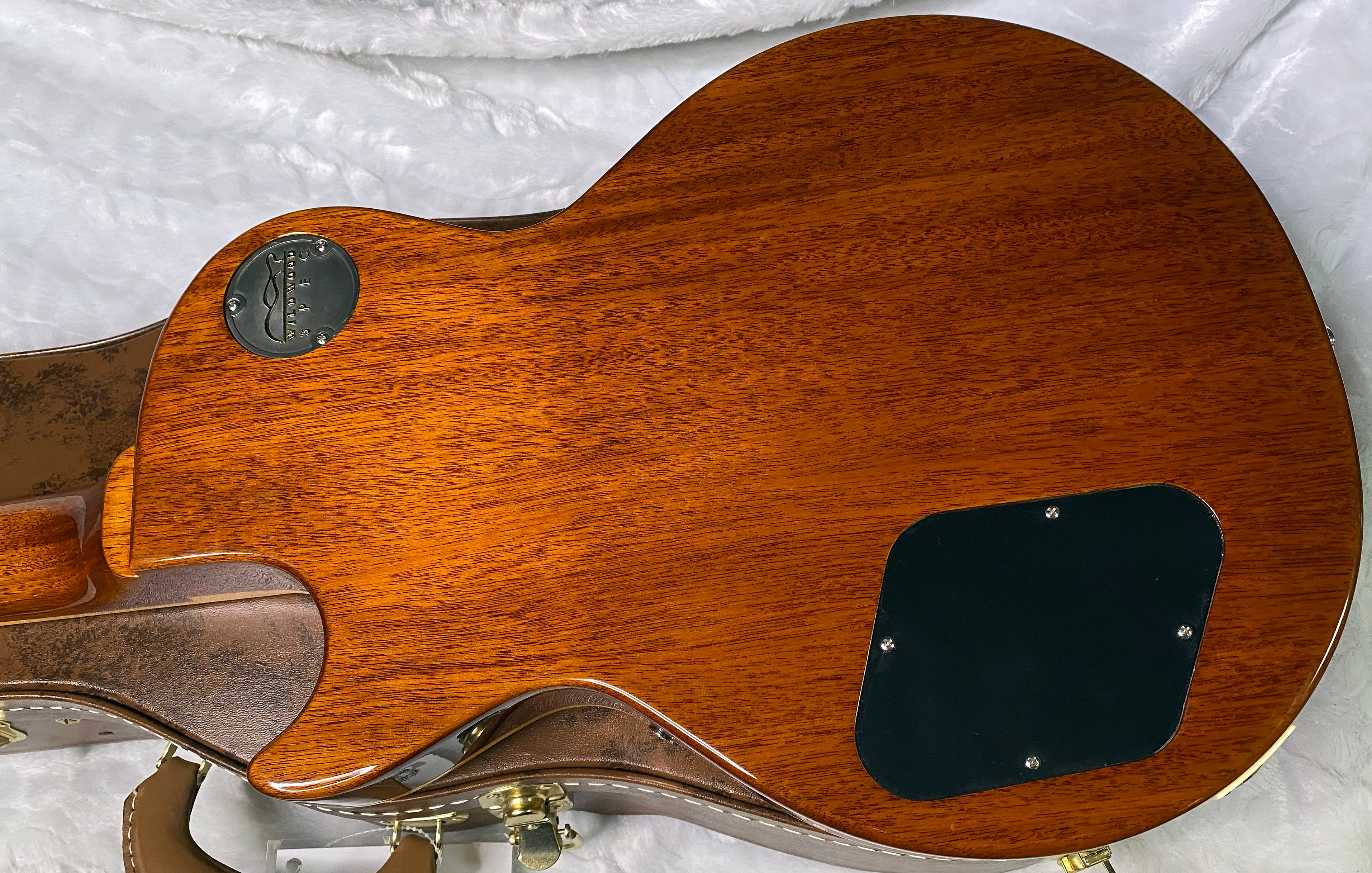 NEW ! Gibson Custom Shop 1959 Les Paul - Tri Burst Gloss Finish - Authorized Dealer - Hand Picked Curly Maple Flame Top - MONSTER TOP - 8.4 lbs - G06820