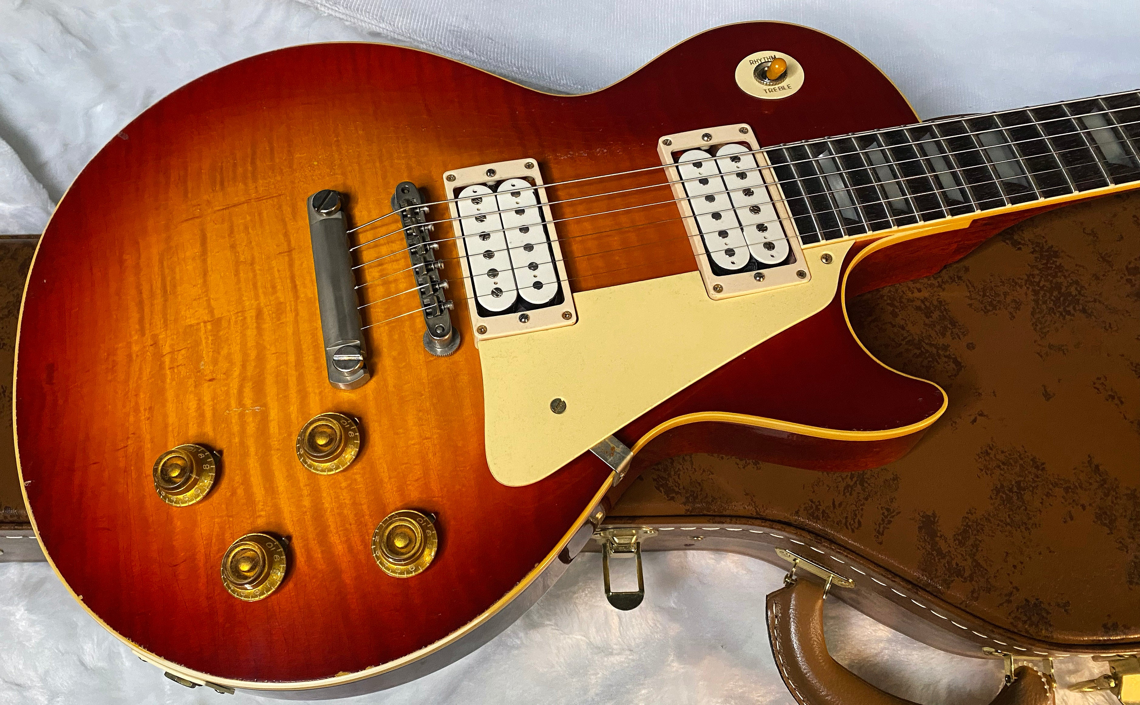 NEW! Gibson Custom 1959 Les Paul Standard Resissue Electric Guitar - Beauty of the Burst #78, Light Aged - Authorized Dealer - 8.4lbs - G06062