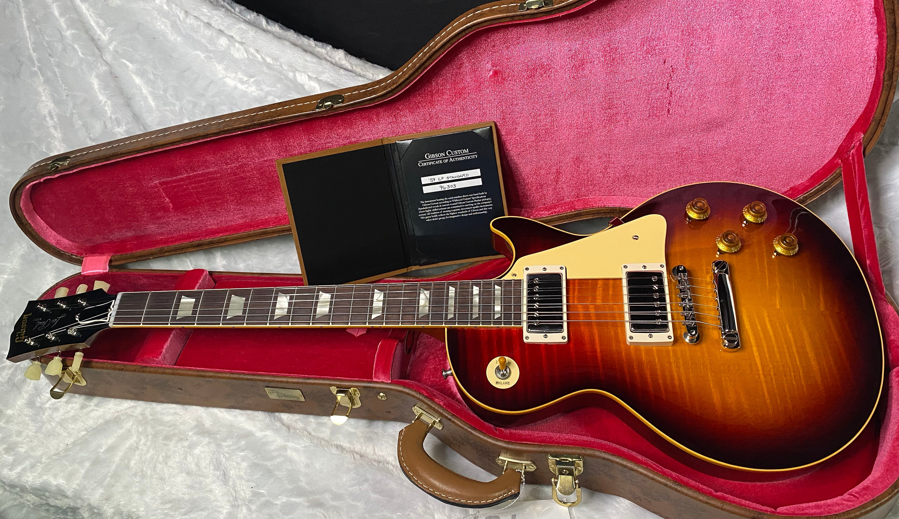 NEW ! Gibson Custom Shop 1959 Les Paul - Tri Burst Gloss Finish - Authorized Dealer - Hand Picked Curly Maple Flame Top - MONSTER TOP - 8.4 lbs - G06820