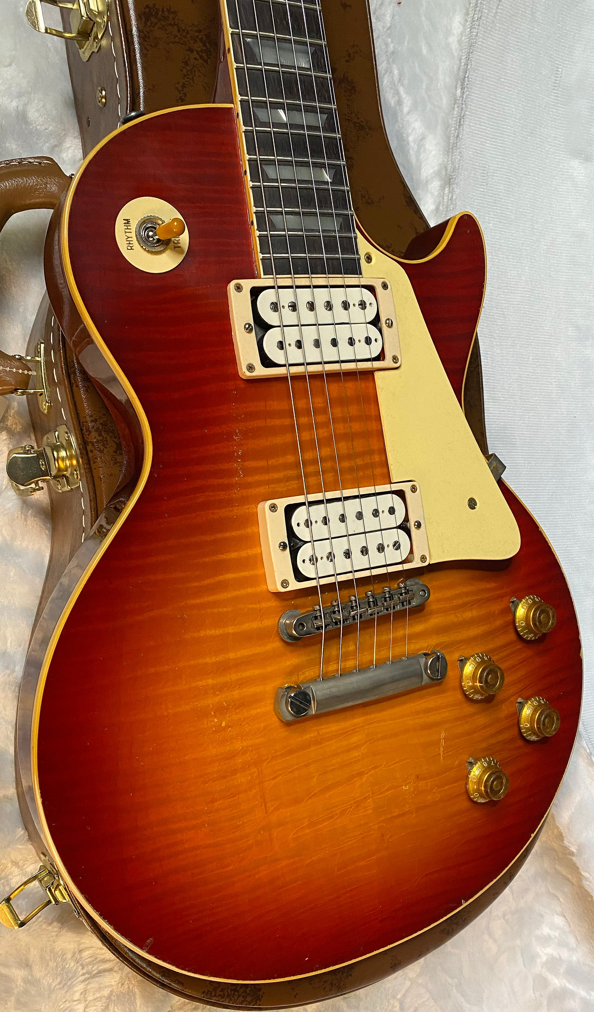 NEW! Gibson Custom 1959 Les Paul Standard Resissue Electric Guitar - Beauty of the Burst #78, Light Aged - Authorized Dealer - 8.4lbs - G06062