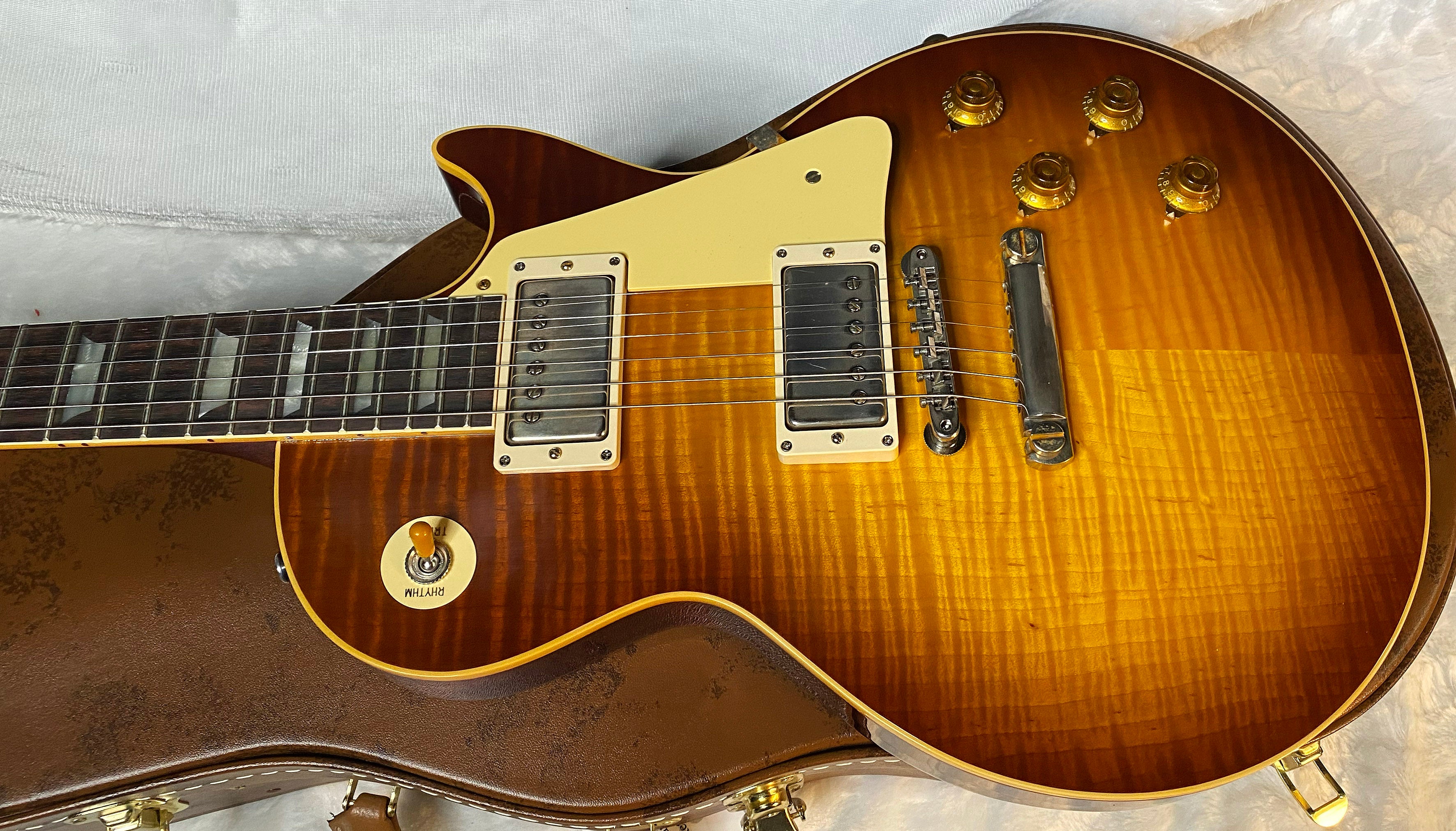 NEW ! Gibson Custom Shop 1959 Les Paul - Iced Tea - Authorized Dealer - Hand Picked KILLER Flame Top - MONSTER TOP VOS - 8.9 lbs - G06060