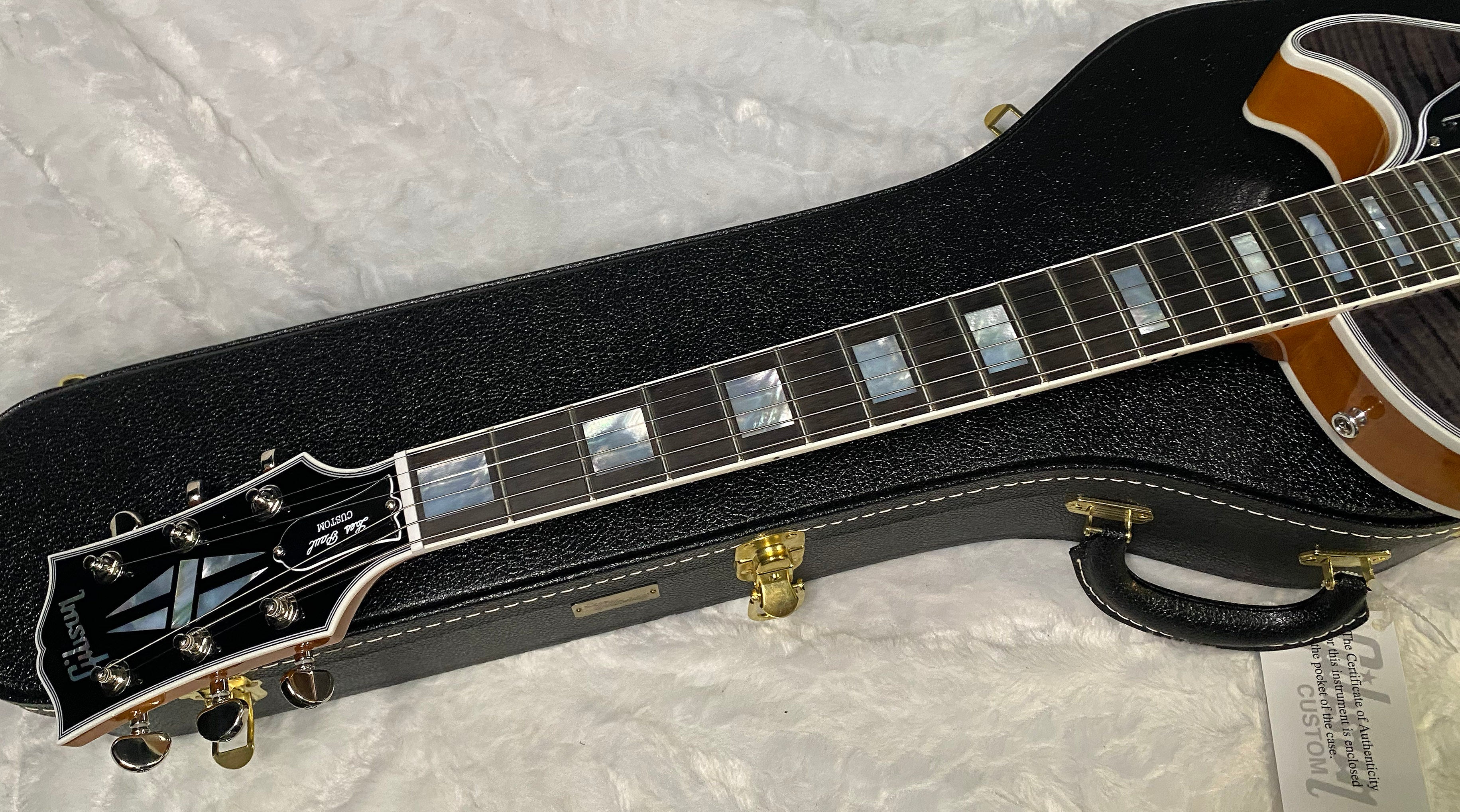 NEW! Gibson Dealer Select Custom Shop Les Paul Custom AAA Figured Flame Top - Transparent Black / Natural Back - Authorized Dealer - Curly Monster Flame! WOW! 8.9 lbs - G06798