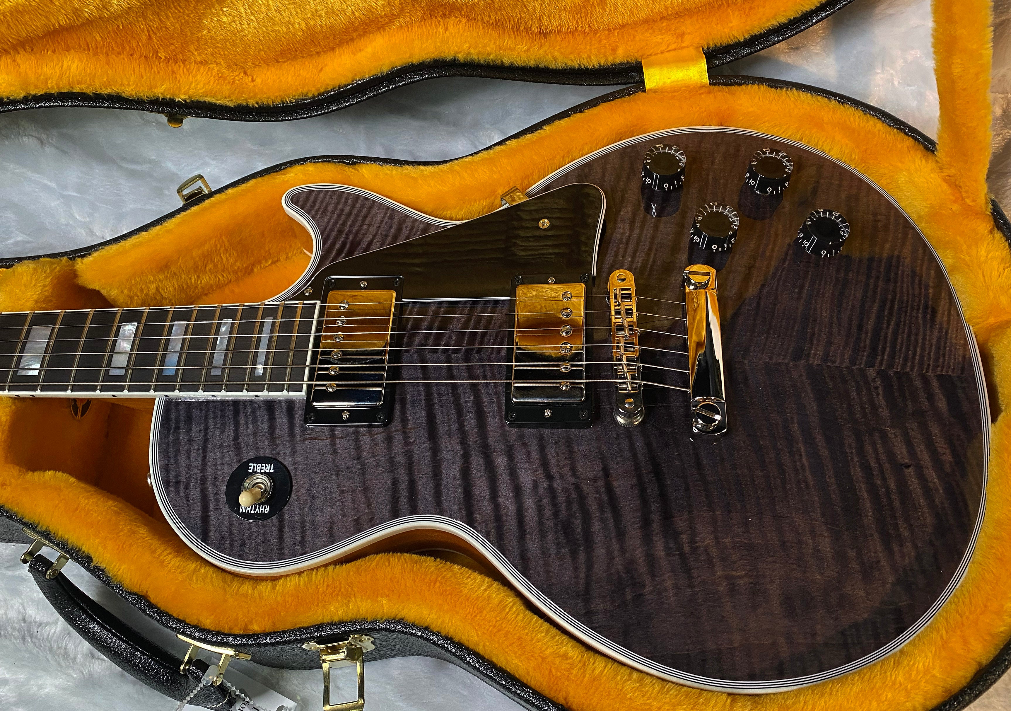 NEW! Gibson Dealer Select Custom Shop Les Paul Custom AAA Figured Flame Top - Transparent Black / Natural Back - Authorized Dealer - Curly Monster Flame! WOW! 8.9 lbs - G06798