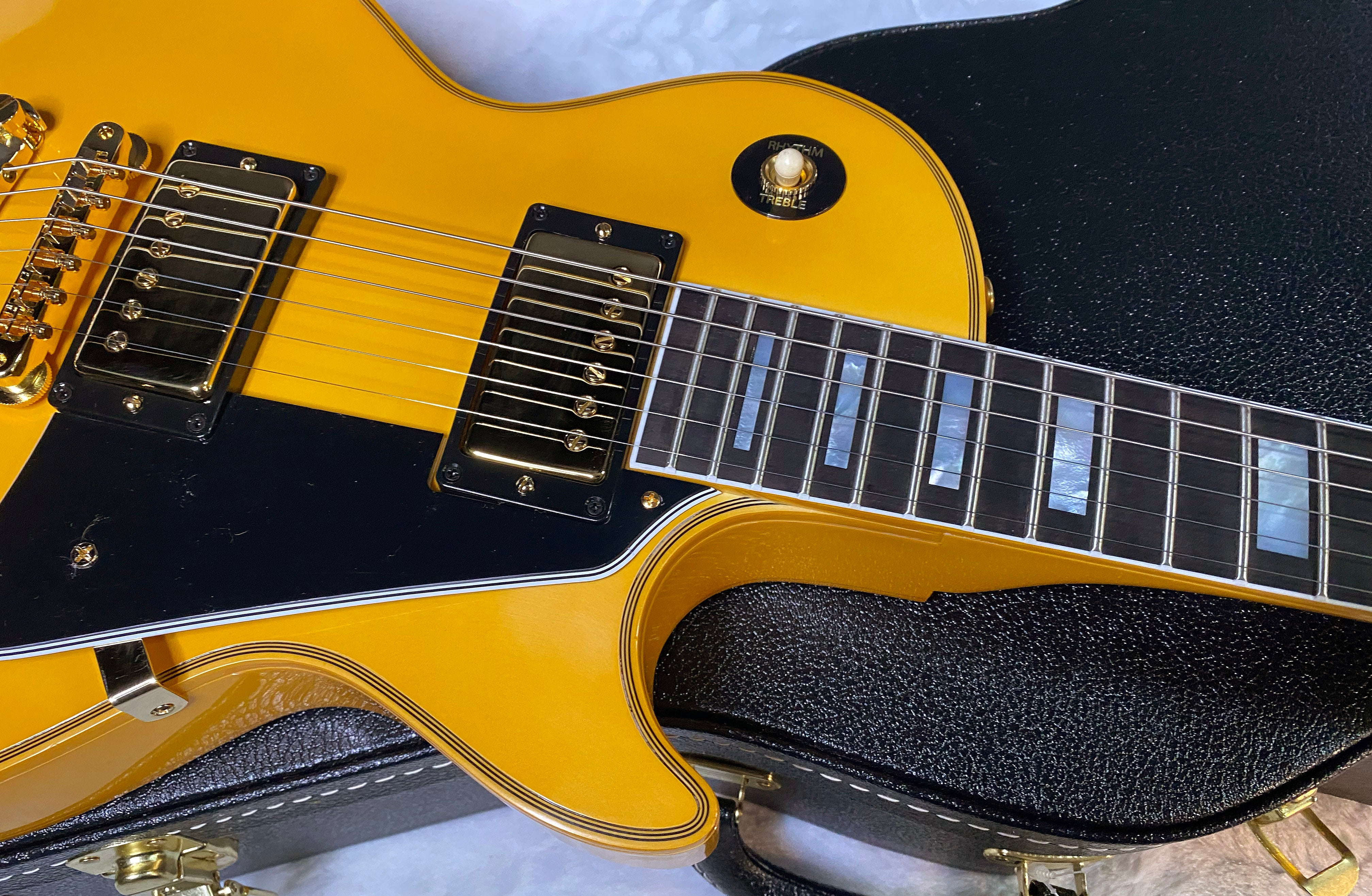 NEW! Gibson Custom Shop '68 Les Paul Custom Reissue Dealer Select One of a Kind - VOS - Heavy Antique White Finish - Authorized Dealer - G06819