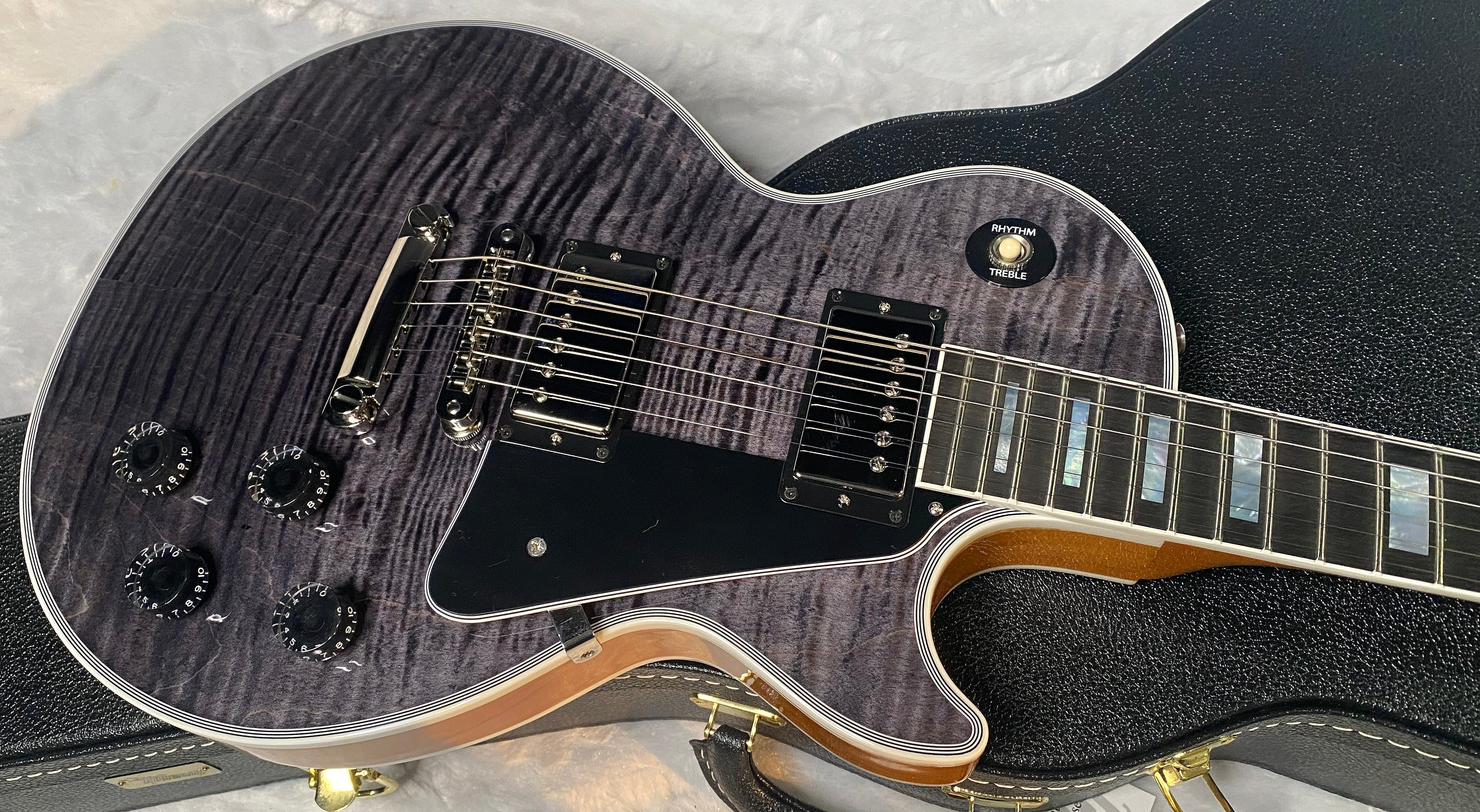 NEW! Gibson Dealer Select Custom Shop Les Paul Custom AAA Figured Flame Top - Transparent Black / Natural Back - Authorized Dealer - 8.8 lbs - G06805